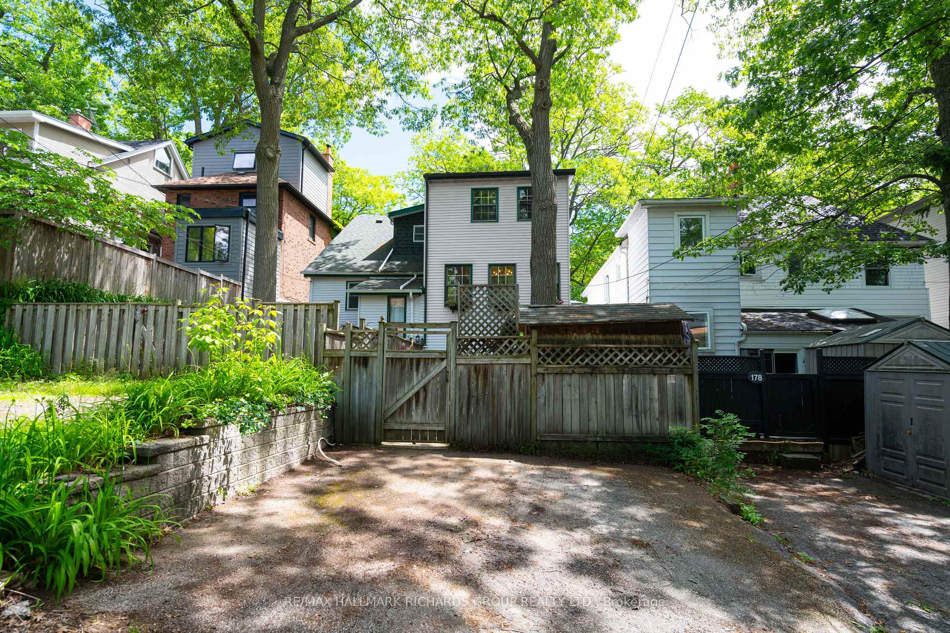 180 Willow Avenue, Toronto