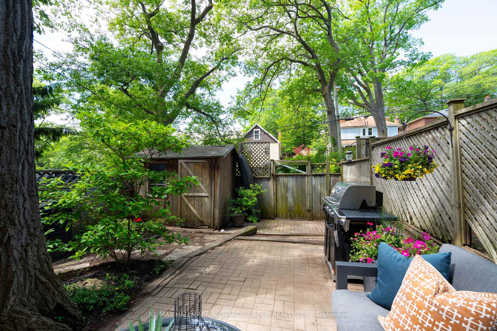 180 Willow Avenue, Toronto