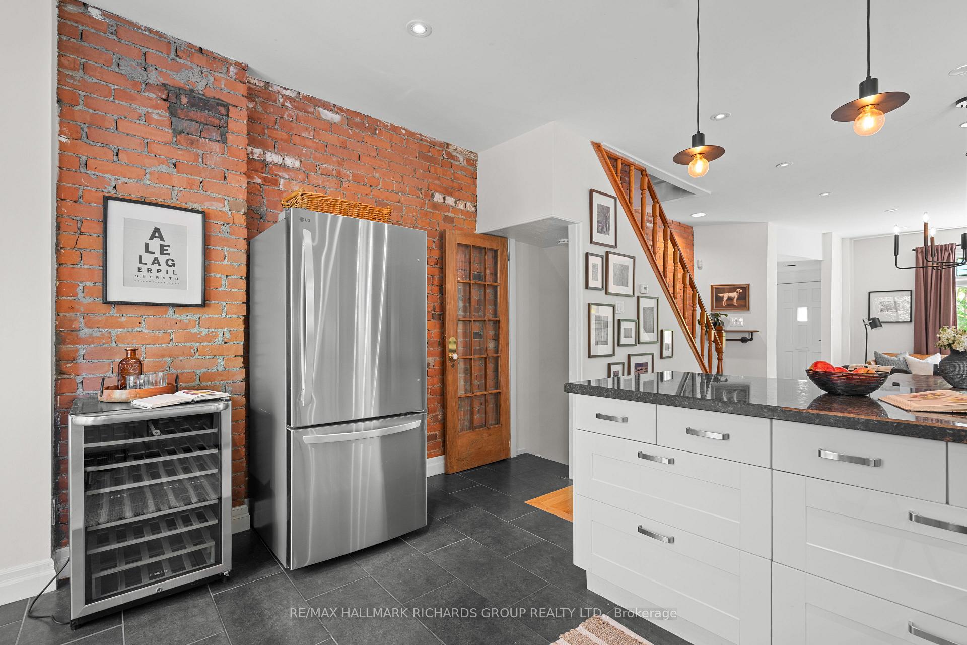 21 Bertmount Avenue, Toronto