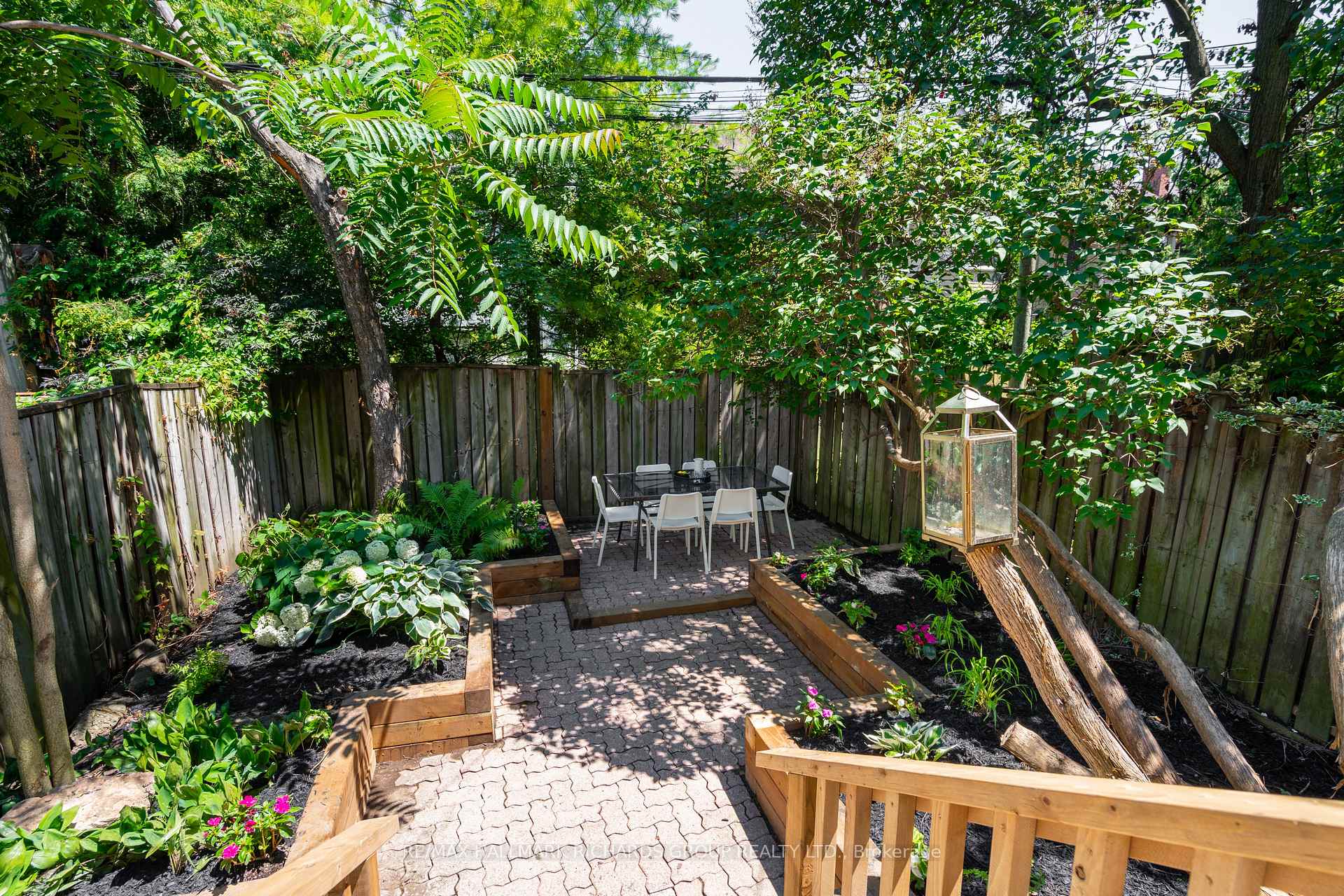 21 Bertmount Avenue, Toronto