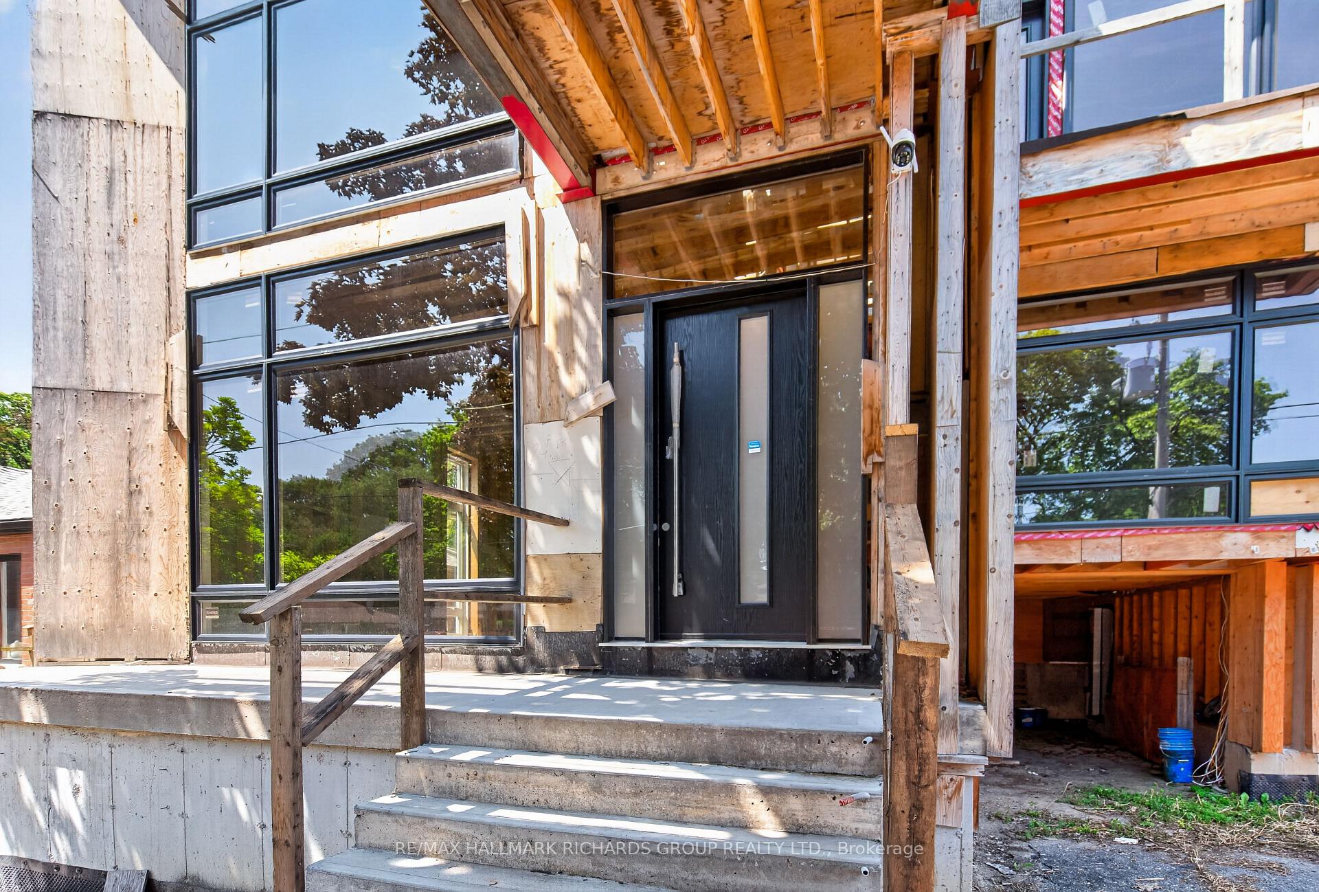 98 Ferris Road, Toronto