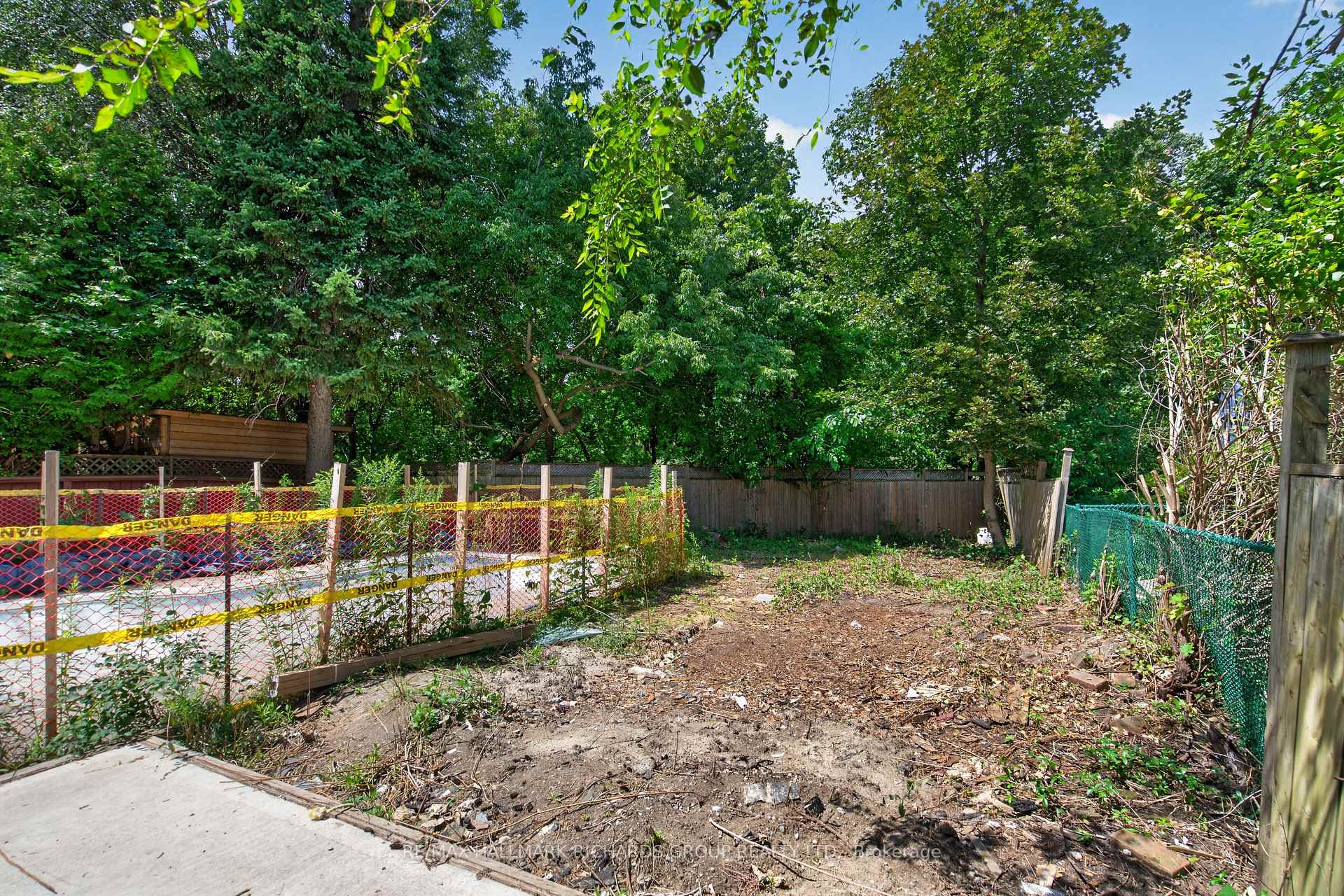 98 Ferris Road, Toronto
