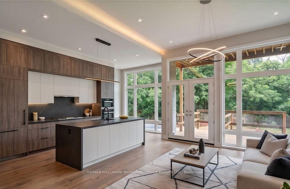 98 Ferris Road, Toronto