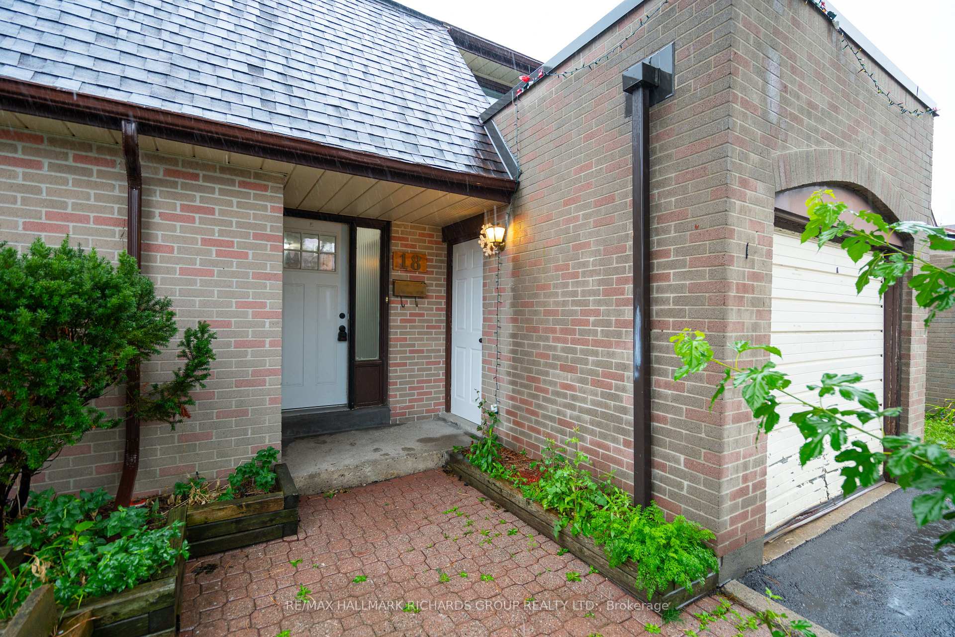 11 Livonia Place 18, Toronto Unit: 18