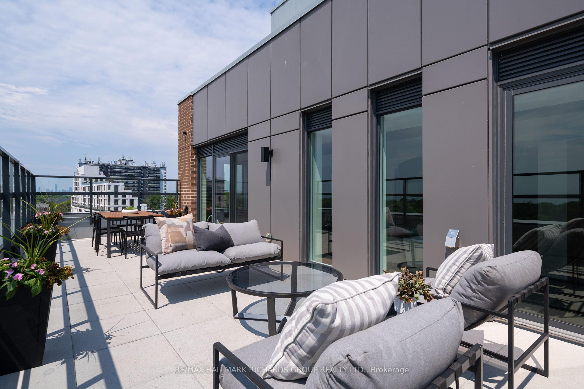1161 Kingston Road PH701, Toronto Unit: PH701