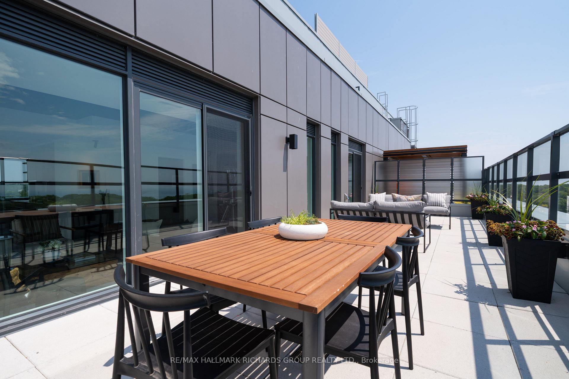 1161 Kingston Road PH701, Toronto Unit: PH701