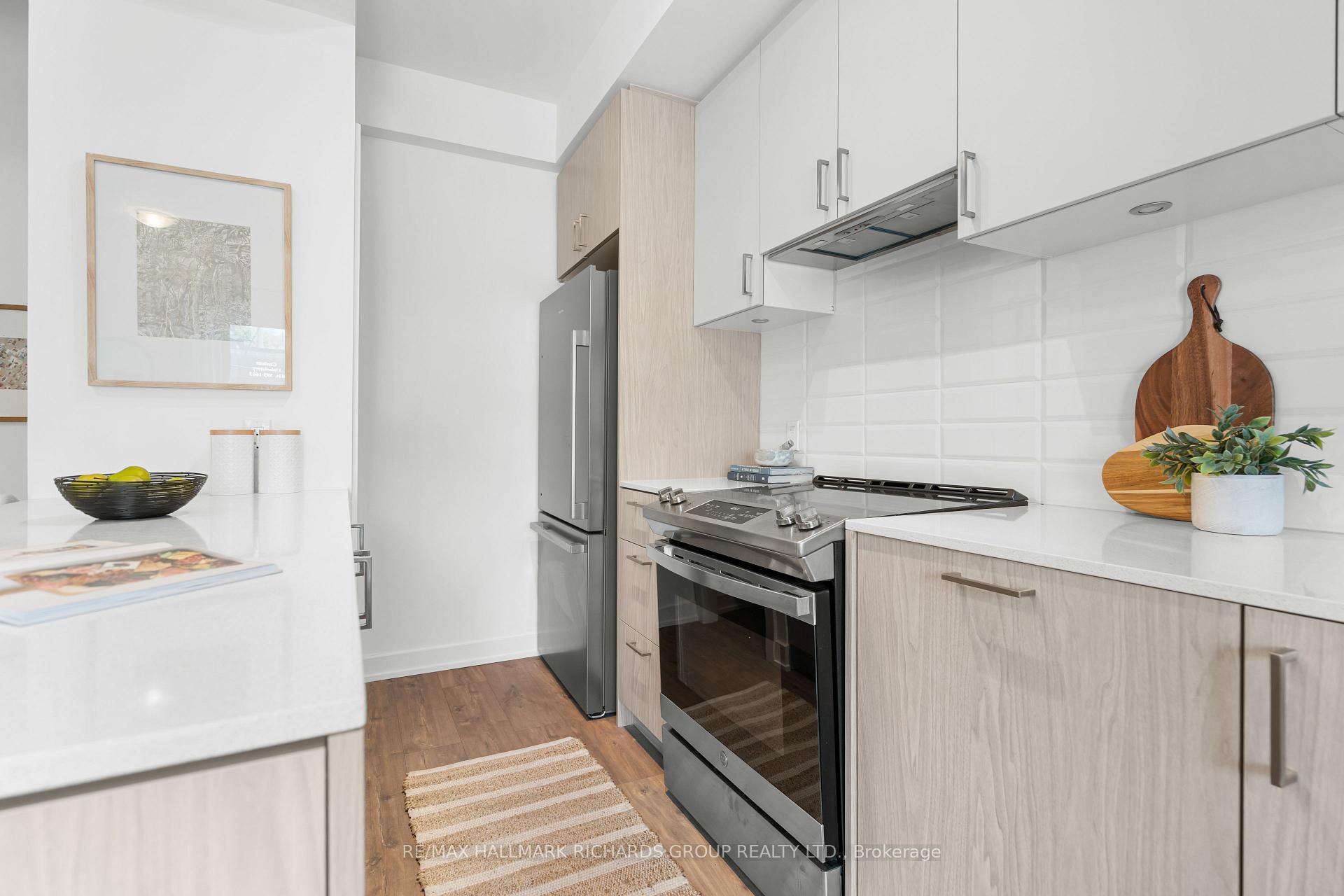 35 Birchcliff Avenue 4, Toronto Unit: 4