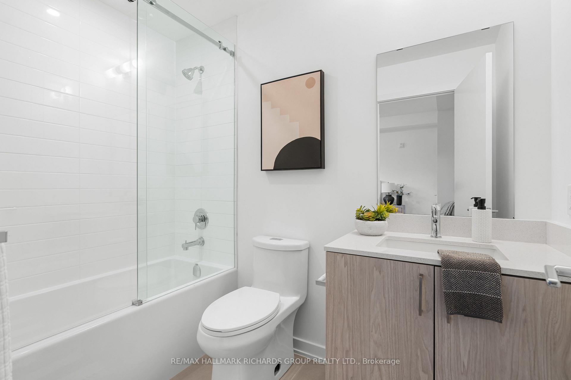 35 Birchcliff Avenue 4, Toronto Unit: 4