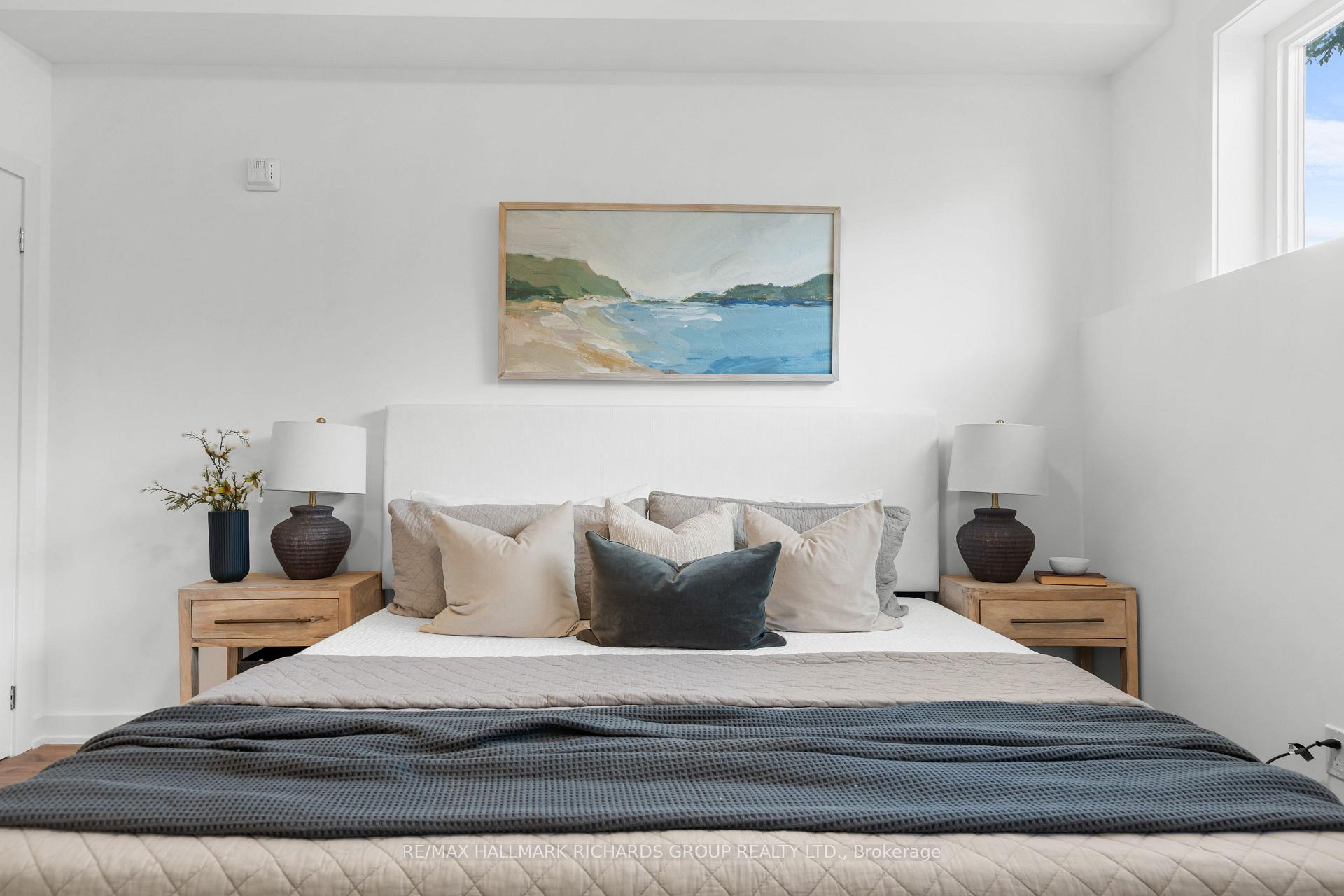 35 Birchcliff Avenue 4, Toronto Unit: 4