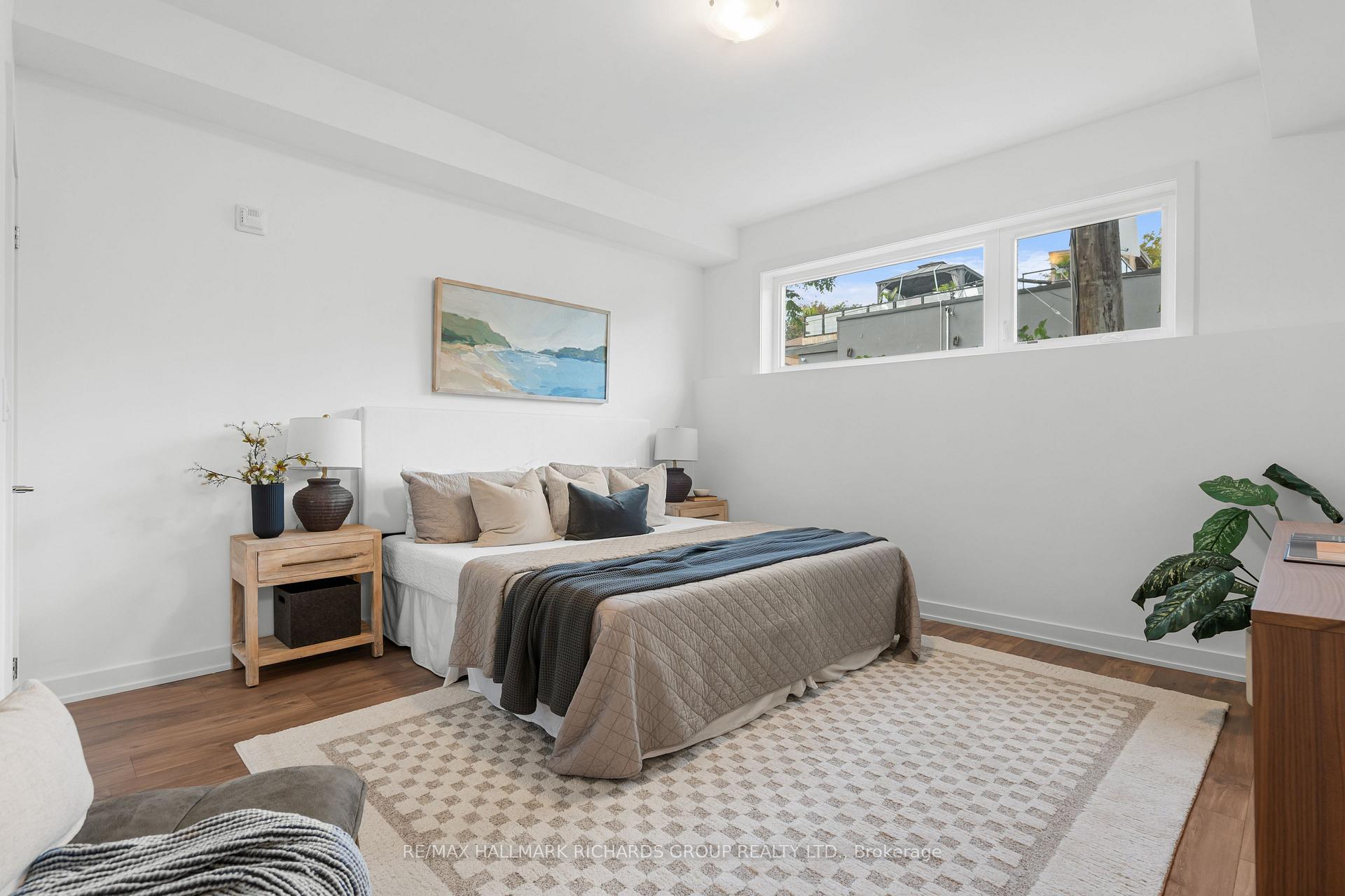 35 Birchcliff Avenue 4, Toronto Unit: 4