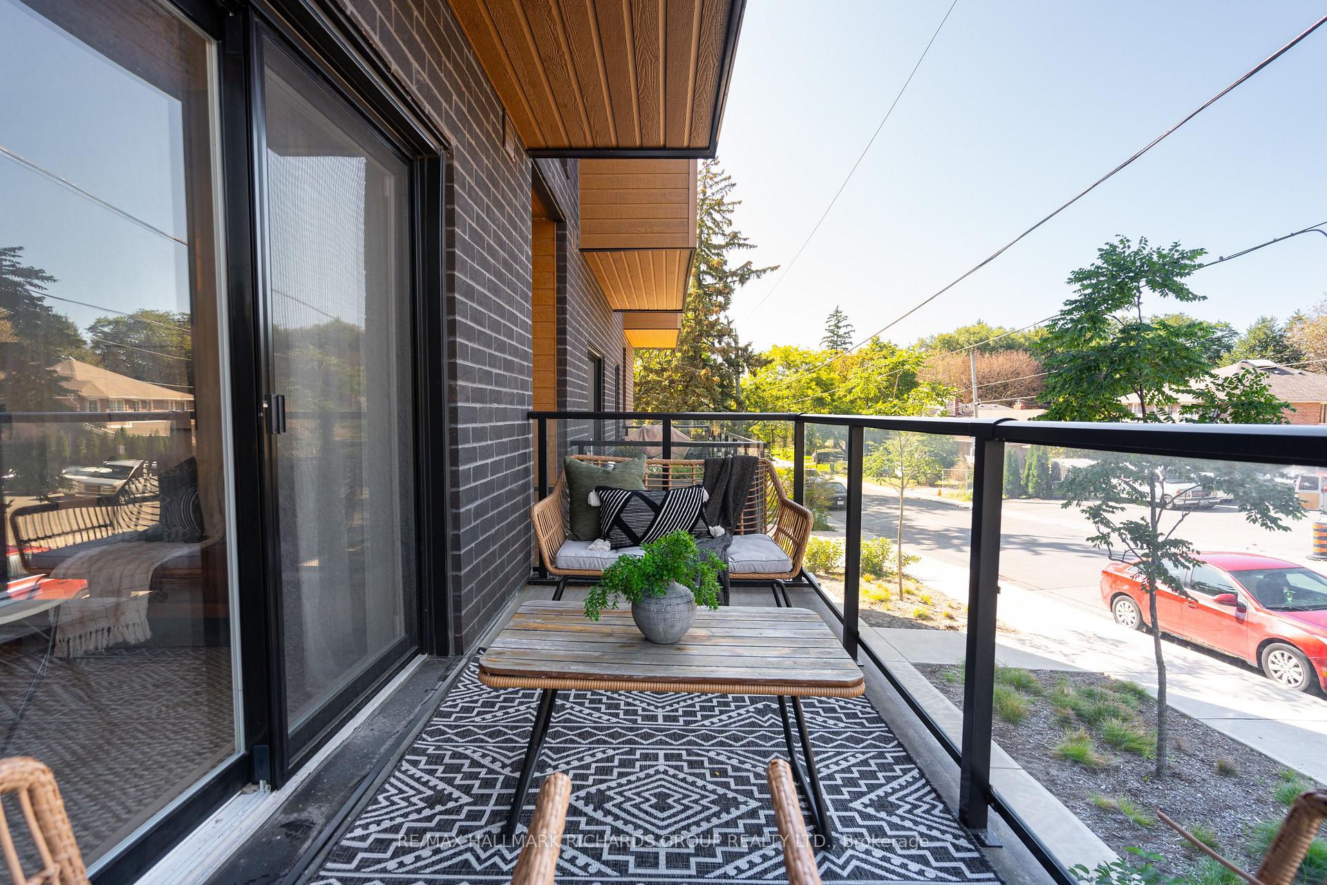 35 Birchcliff Avenue 4, Toronto Unit: 4