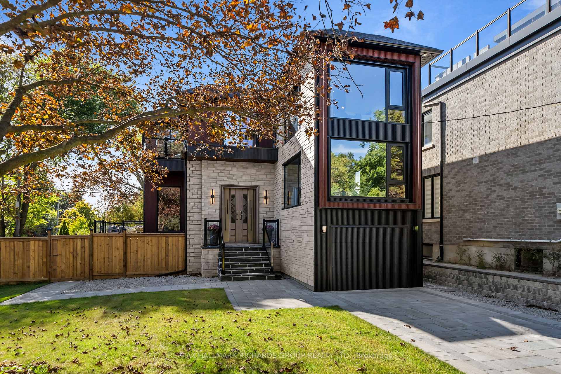 44 Sunnypoint Crescent, Toronto