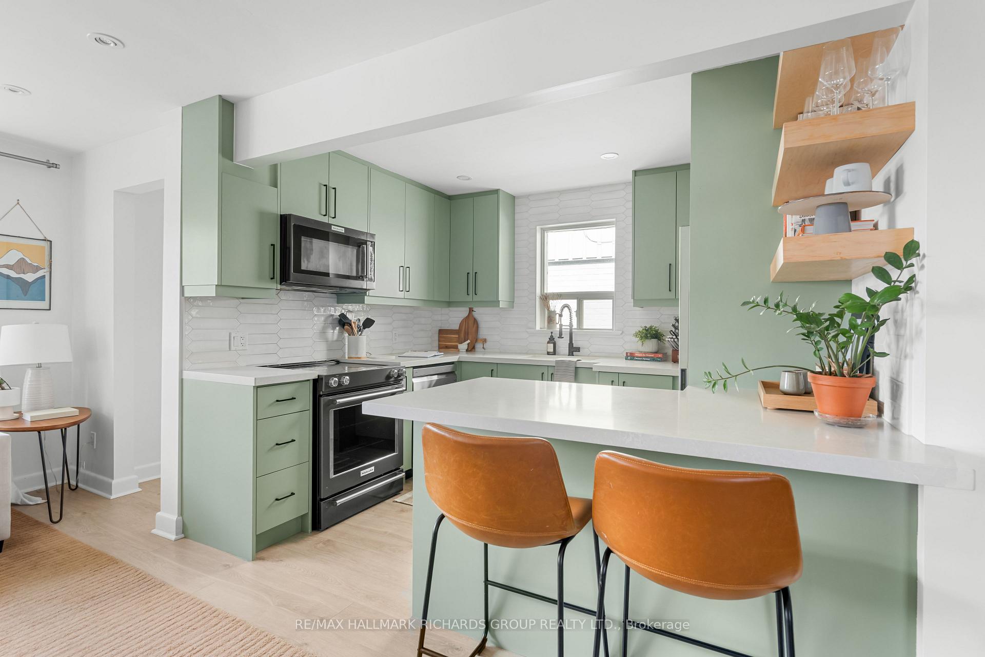 75 Wayland Avenue, Toronto