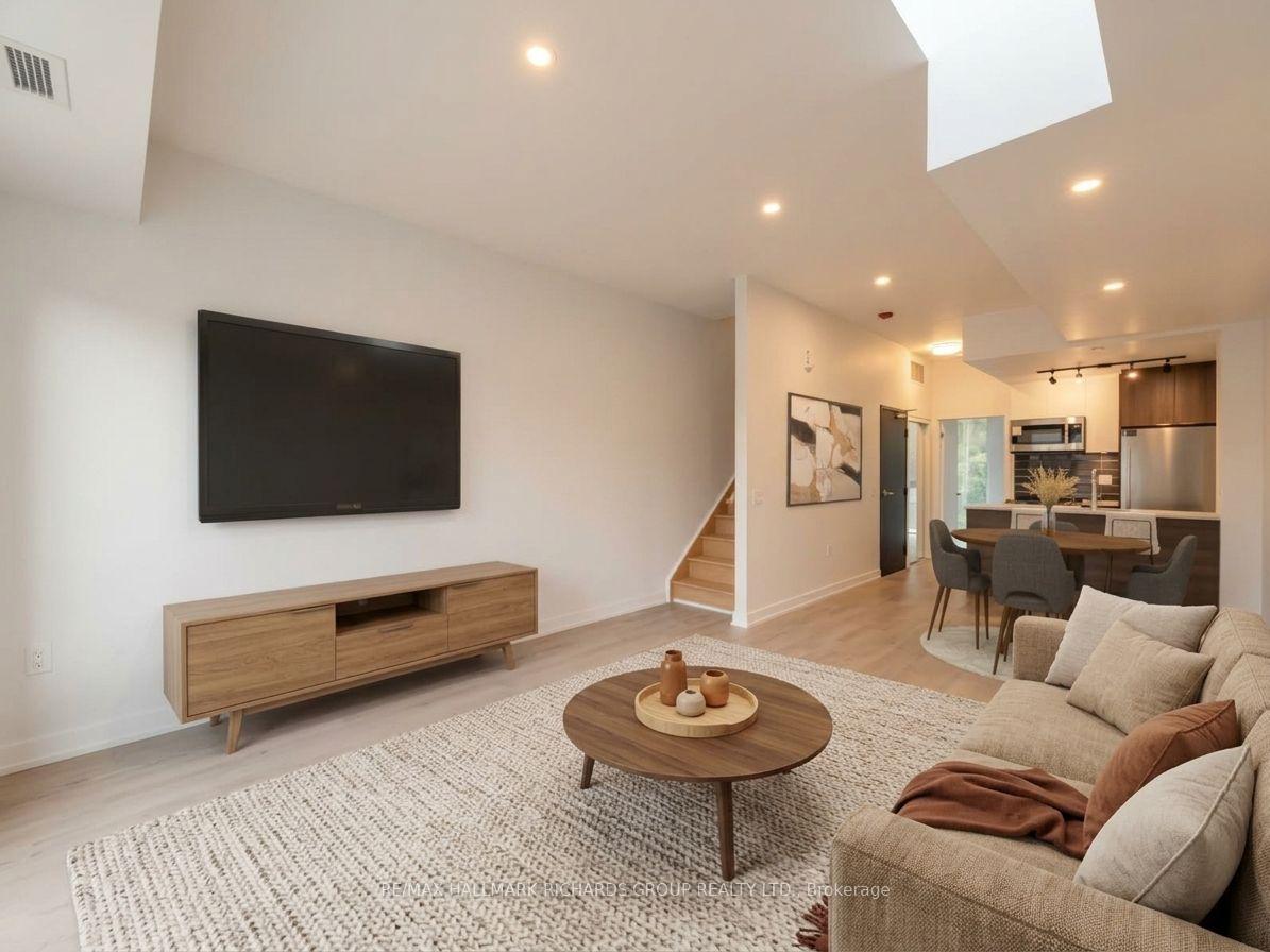 168 Clonmore Drive 3, Toronto Unit: 3