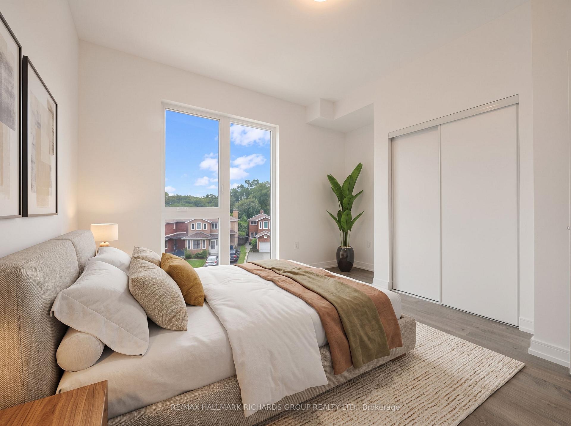168 Clonmore Drive 3, Toronto Unit: 3