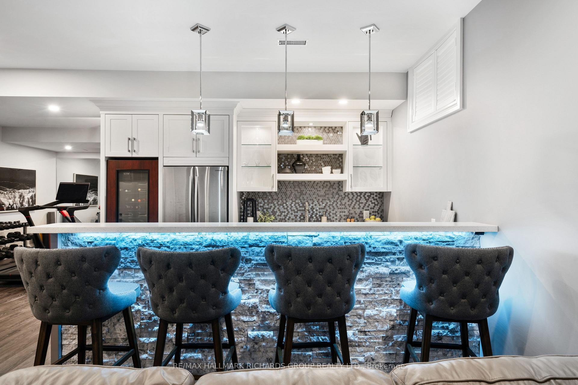 50 Weldrick Road W