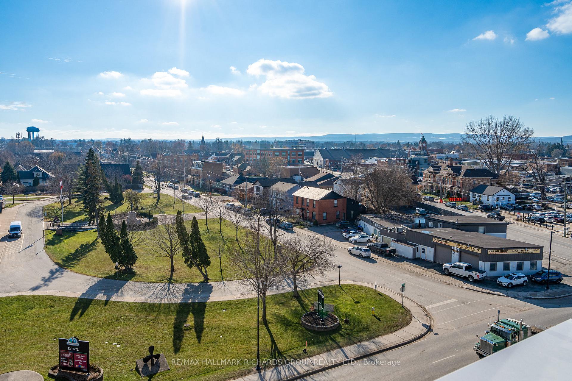 31 Huron Street PH610