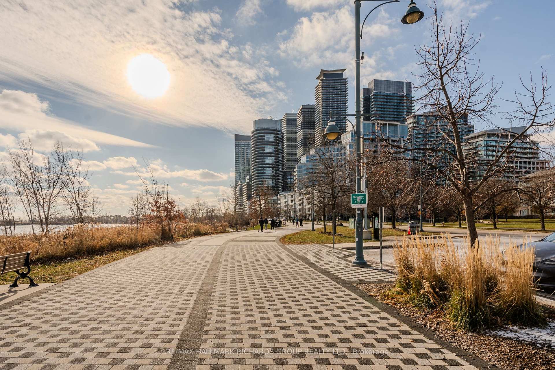 5 Marine Parade Drive 909