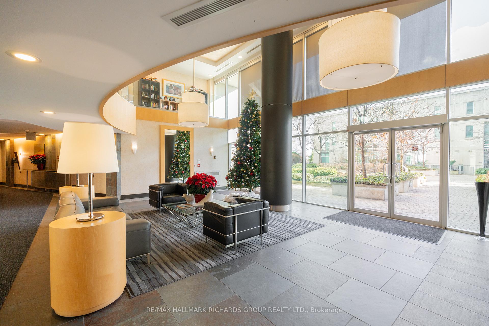 5 Marine Parade Drive 909