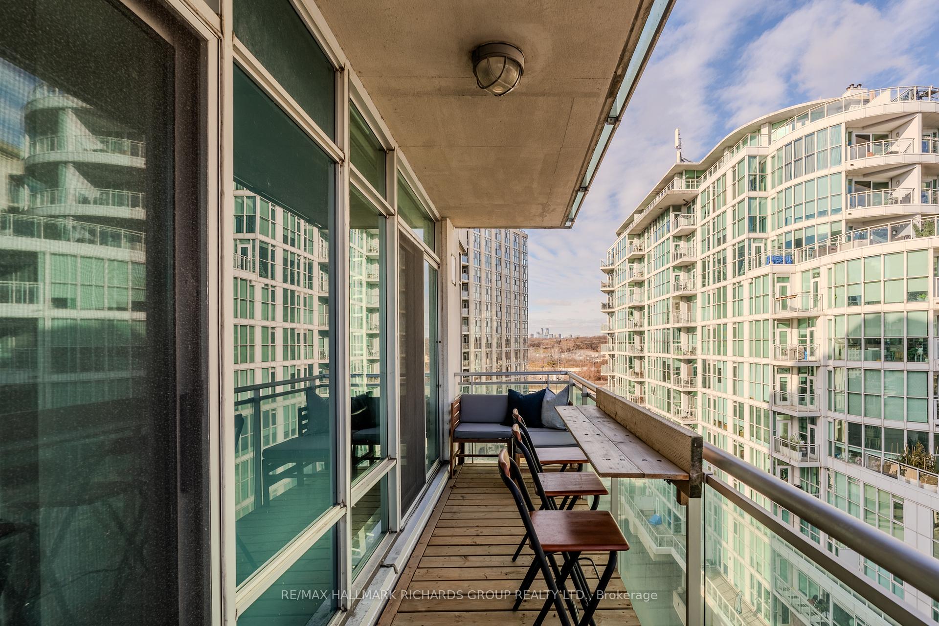 5 Marine Parade Drive 909