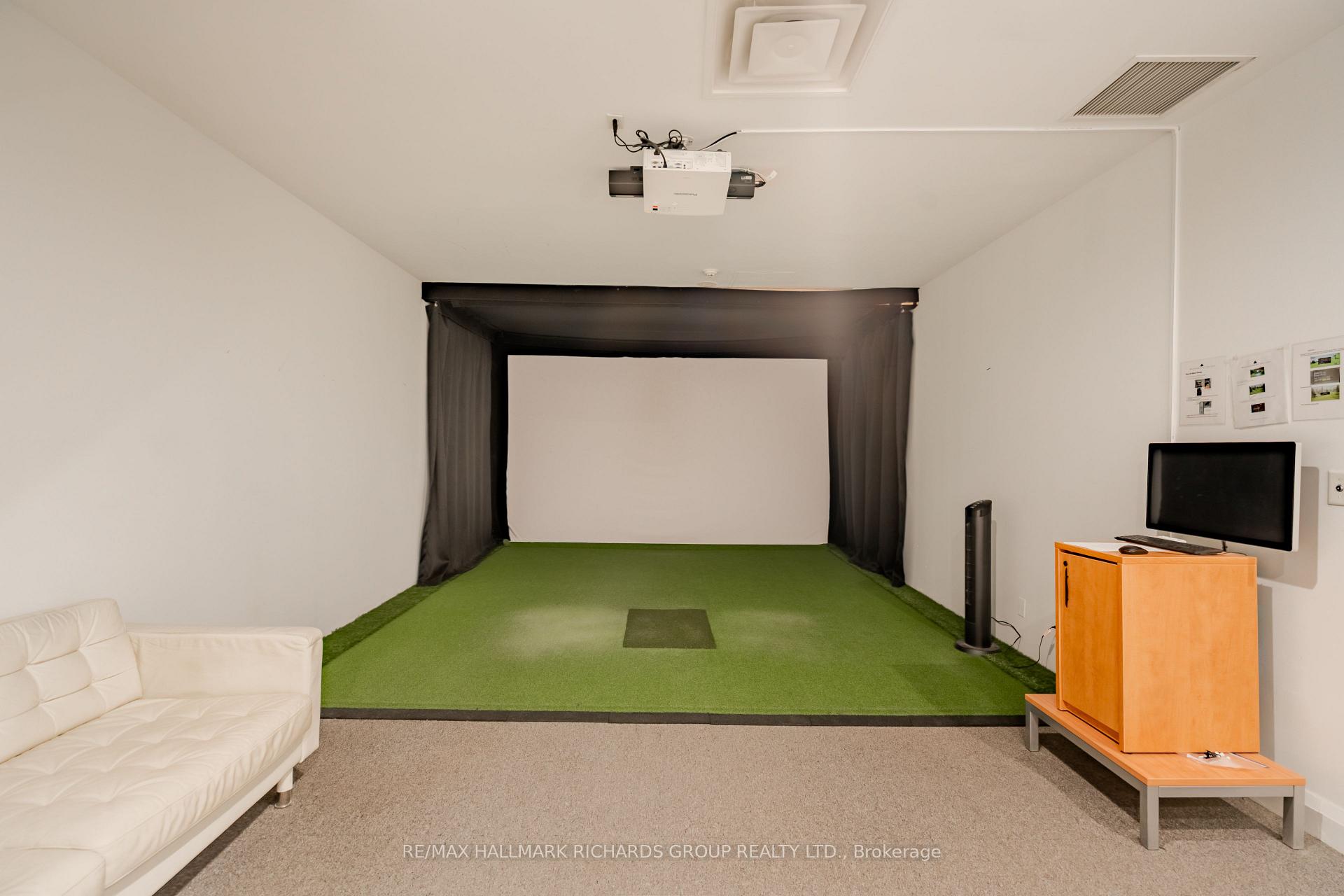 9 Windermere Avenue 102