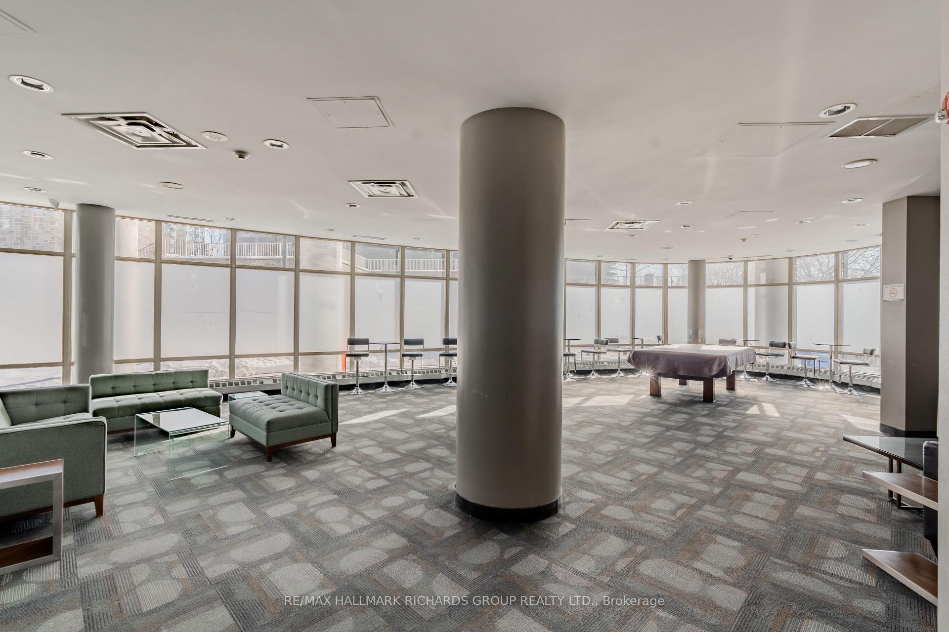 9 Windermere Avenue 102