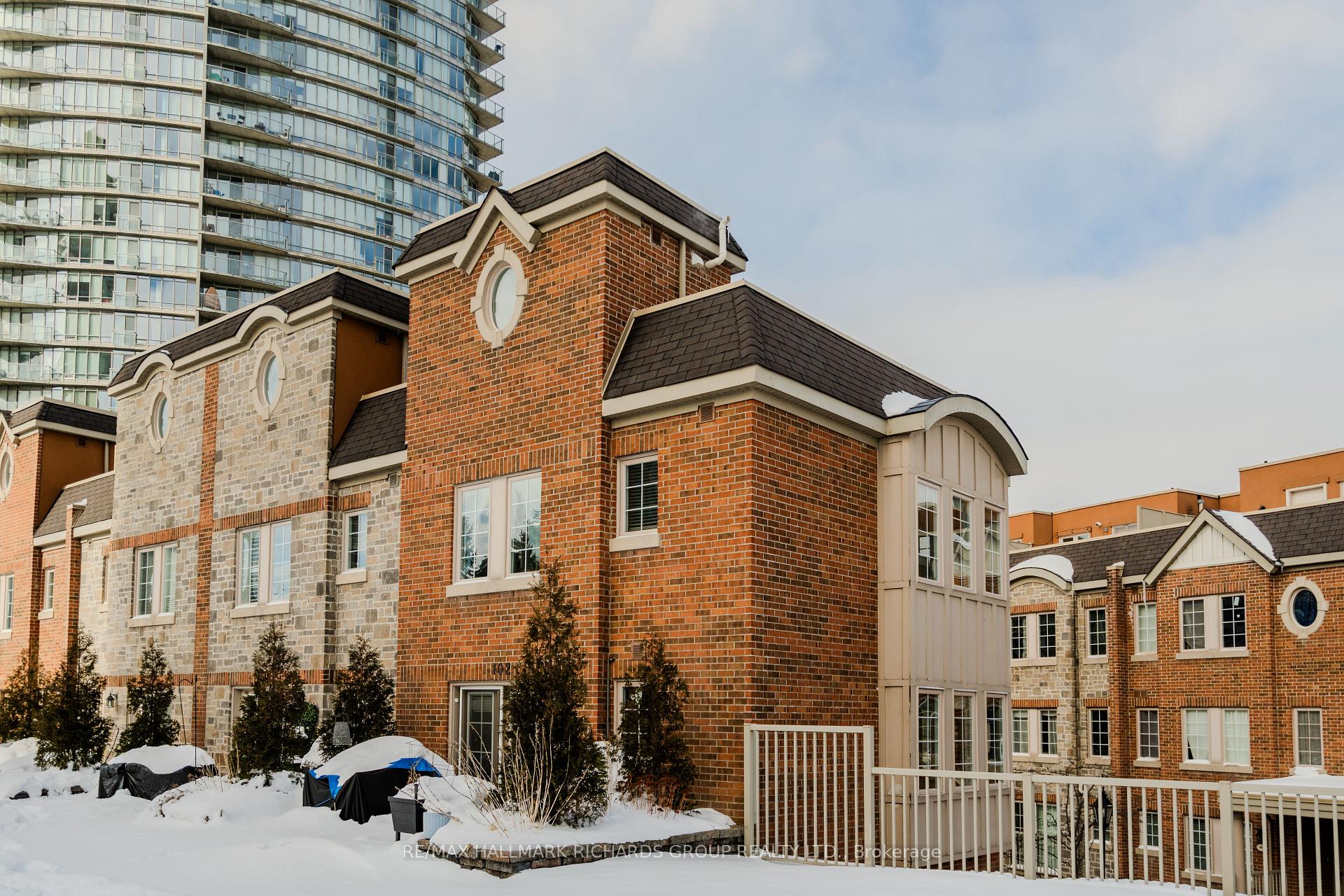 9 Windermere Avenue 102