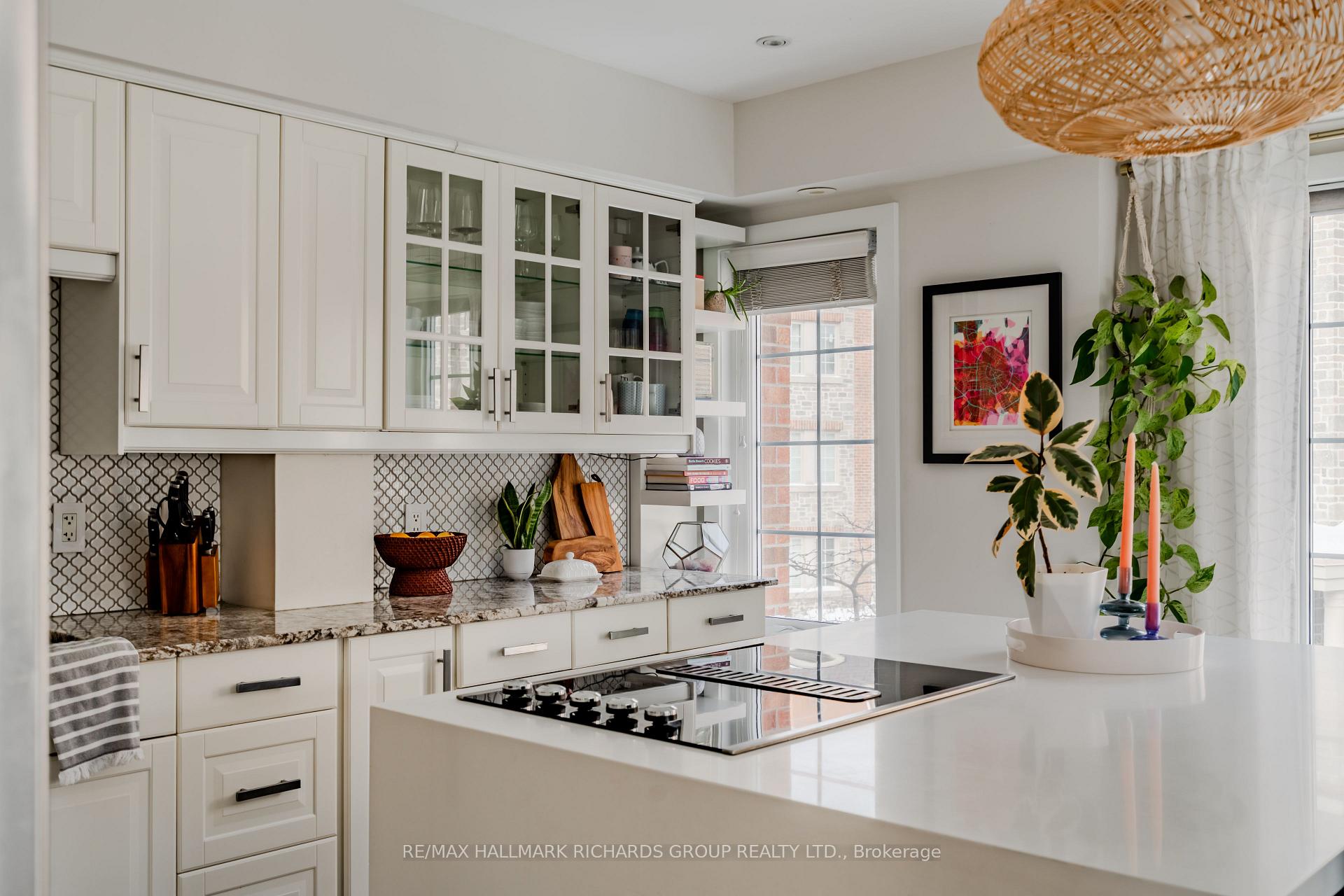 9 Windermere Avenue 102