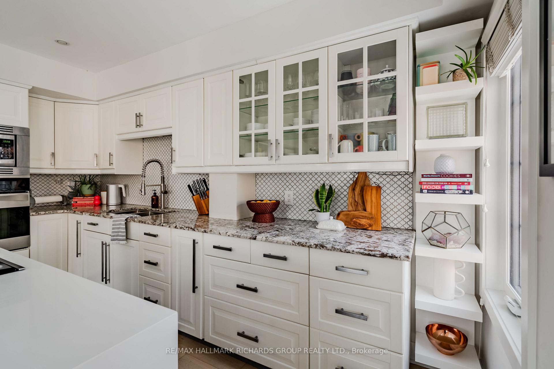 9 Windermere Avenue 102