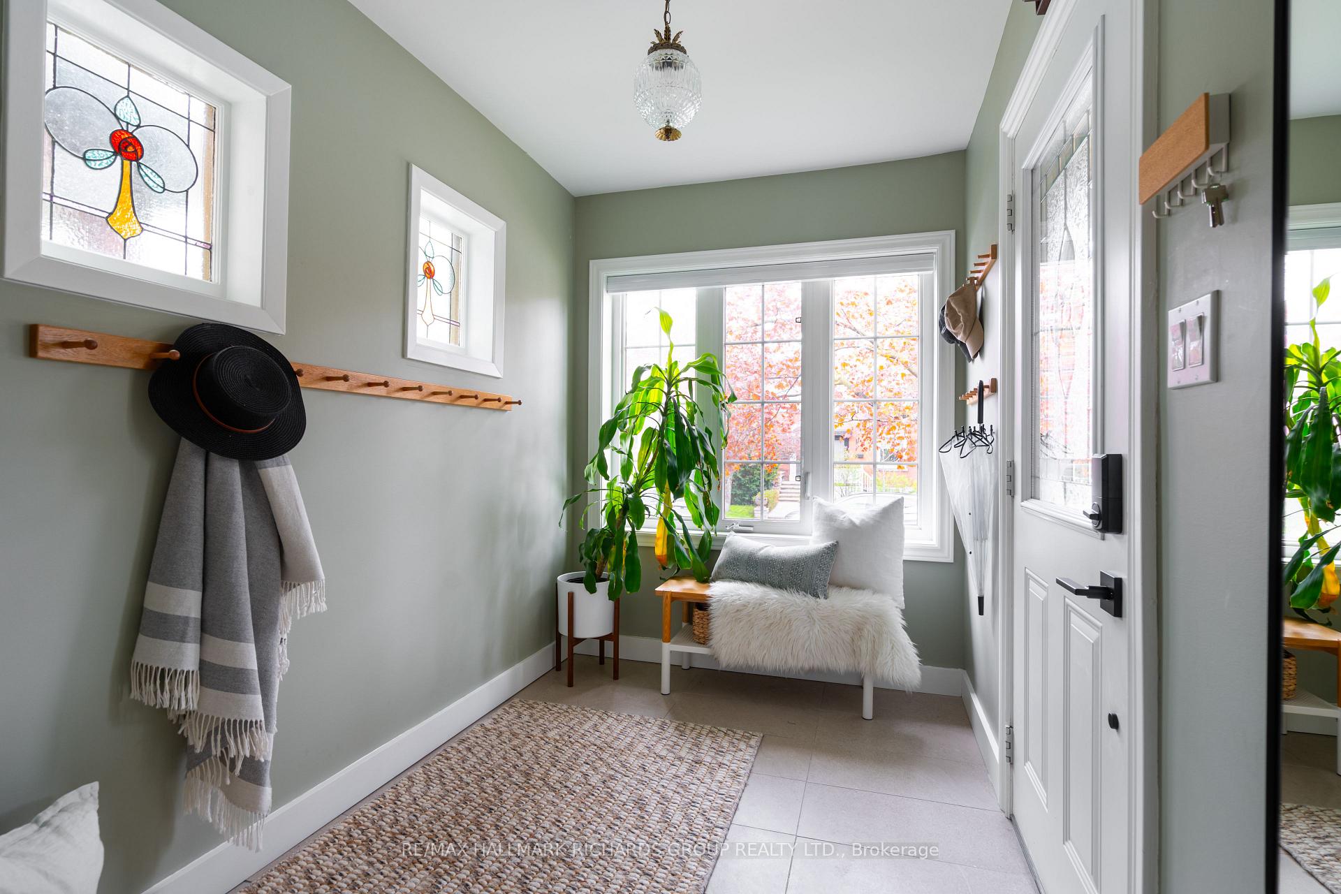 84 Fairview Avenue
