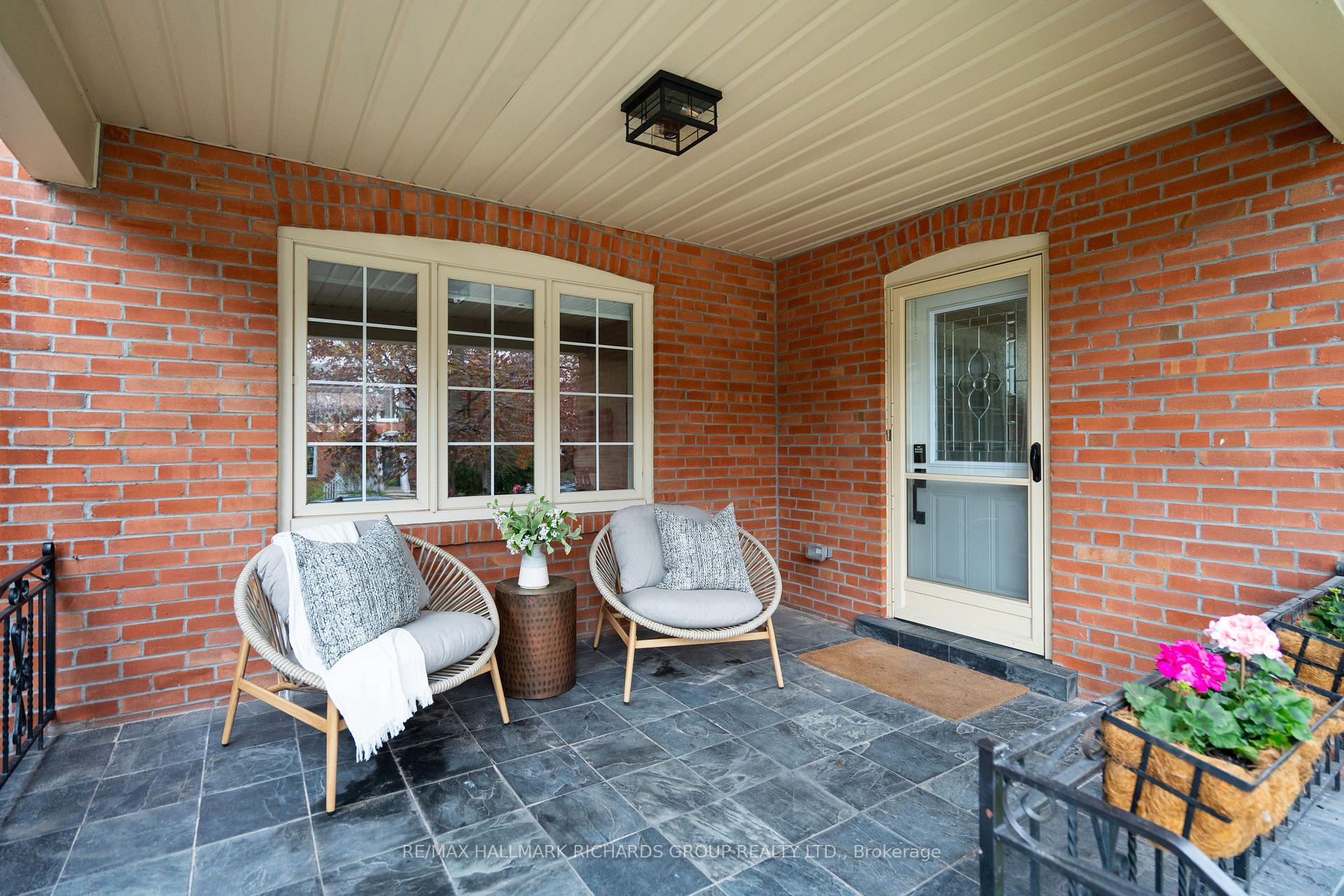 84 Fairview Avenue
