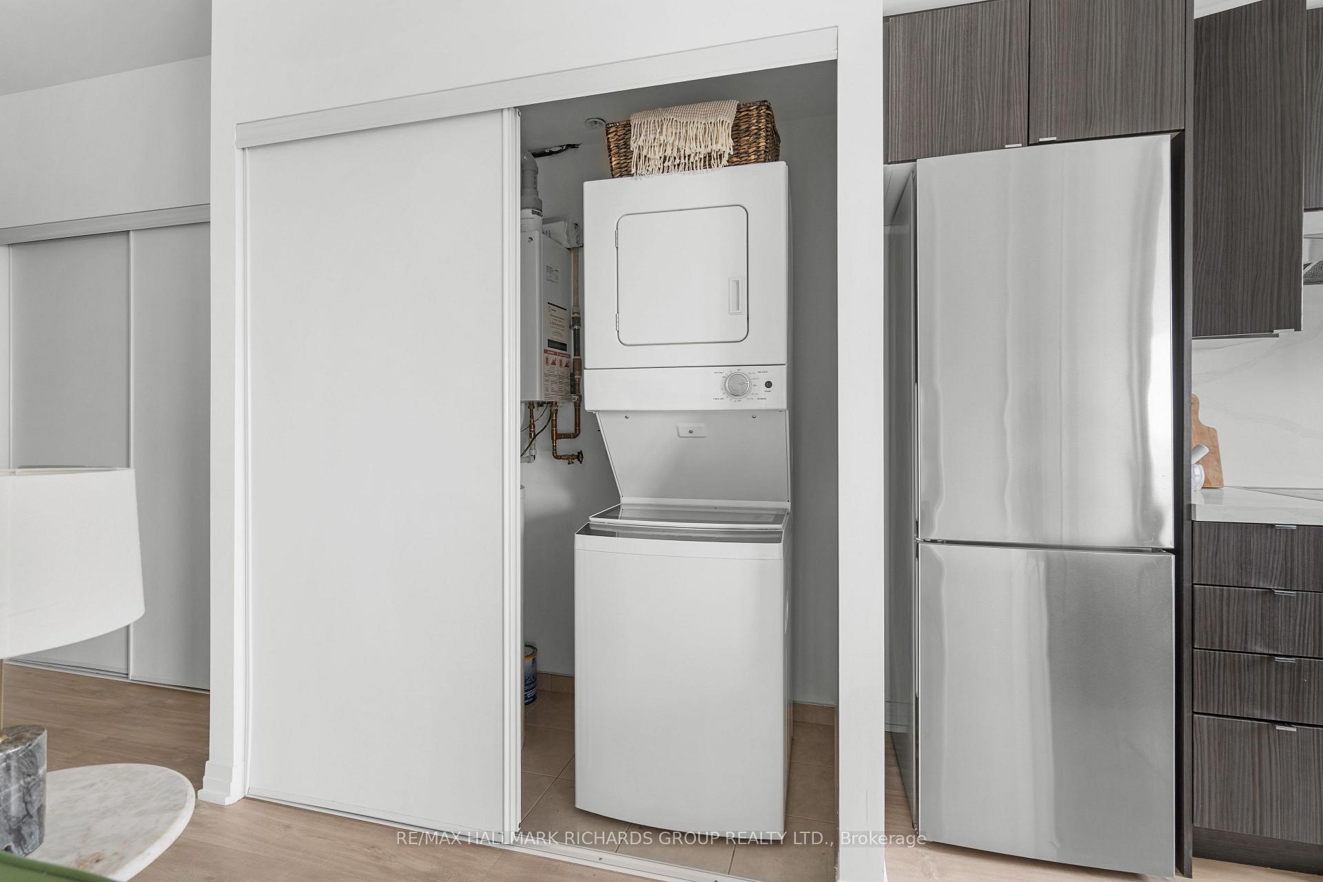 408 Brown's Line PH606, Toronto Unit: PH606