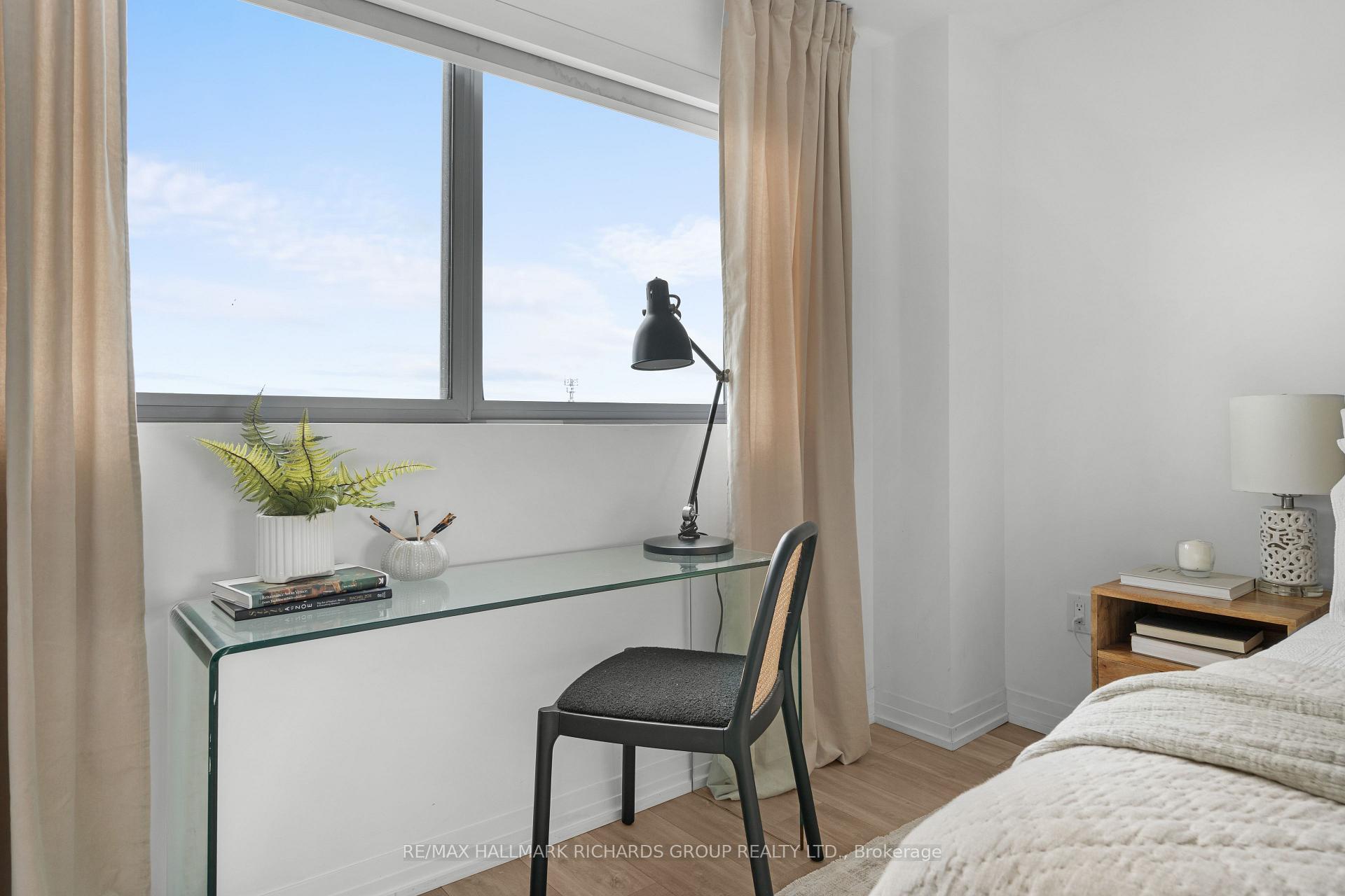 408 Brown's Line PH606, Toronto Unit: PH606