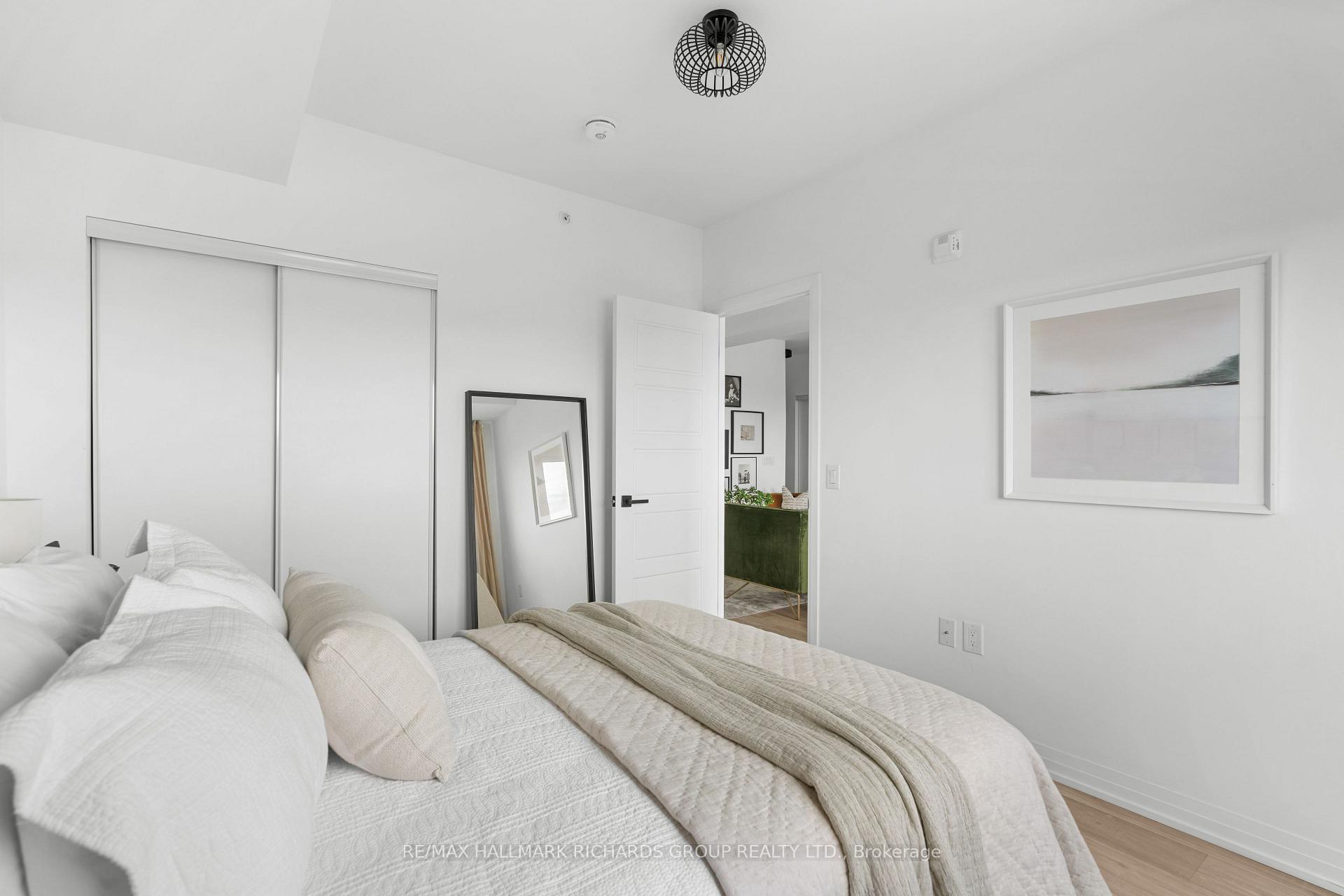 408 Brown's Line PH606, Toronto Unit: PH606