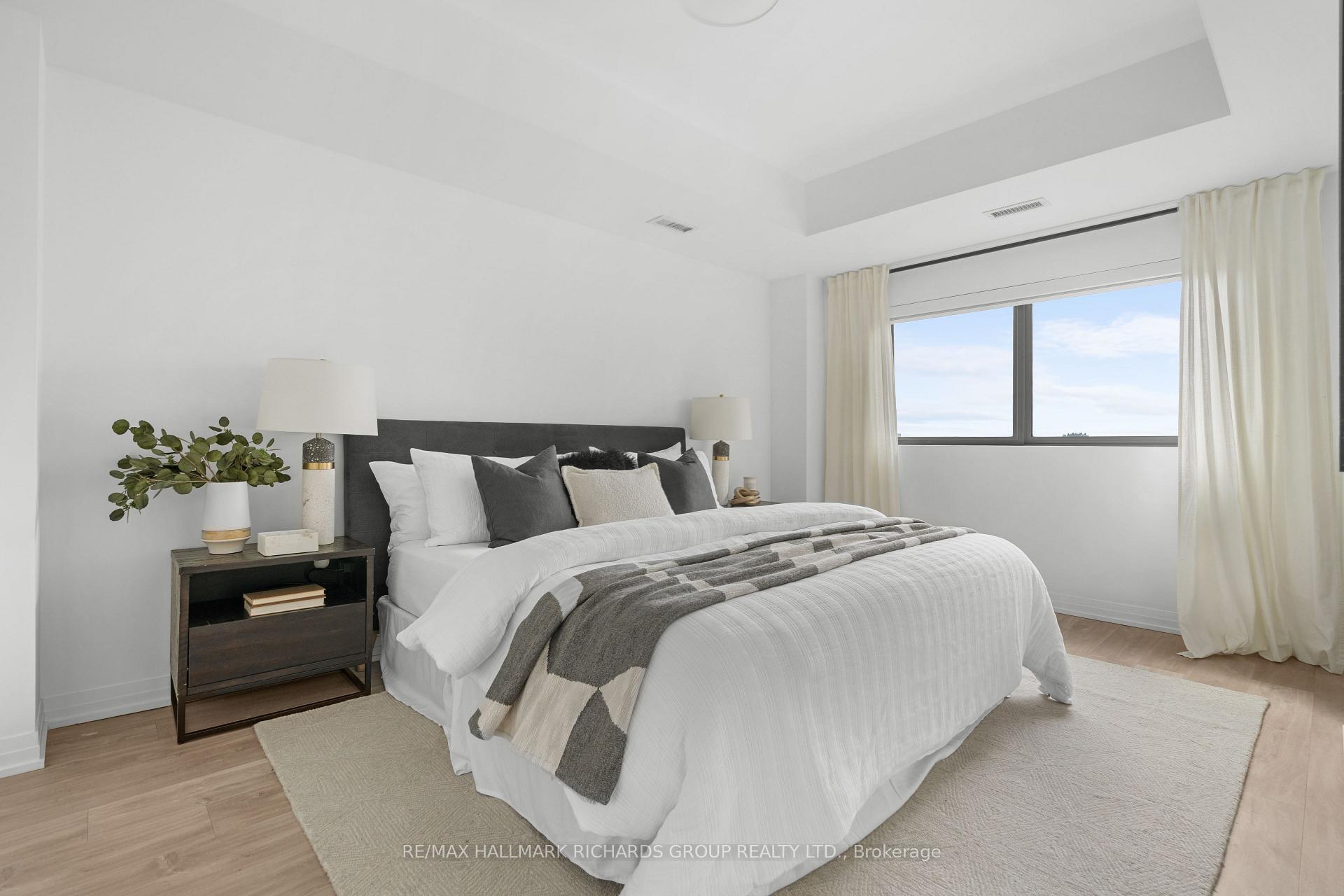 408 Brown's Line PH606, Toronto Unit: PH606