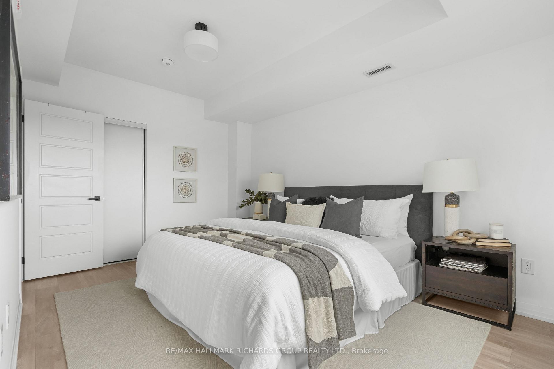 408 Brown's Line PH606, Toronto Unit: PH606