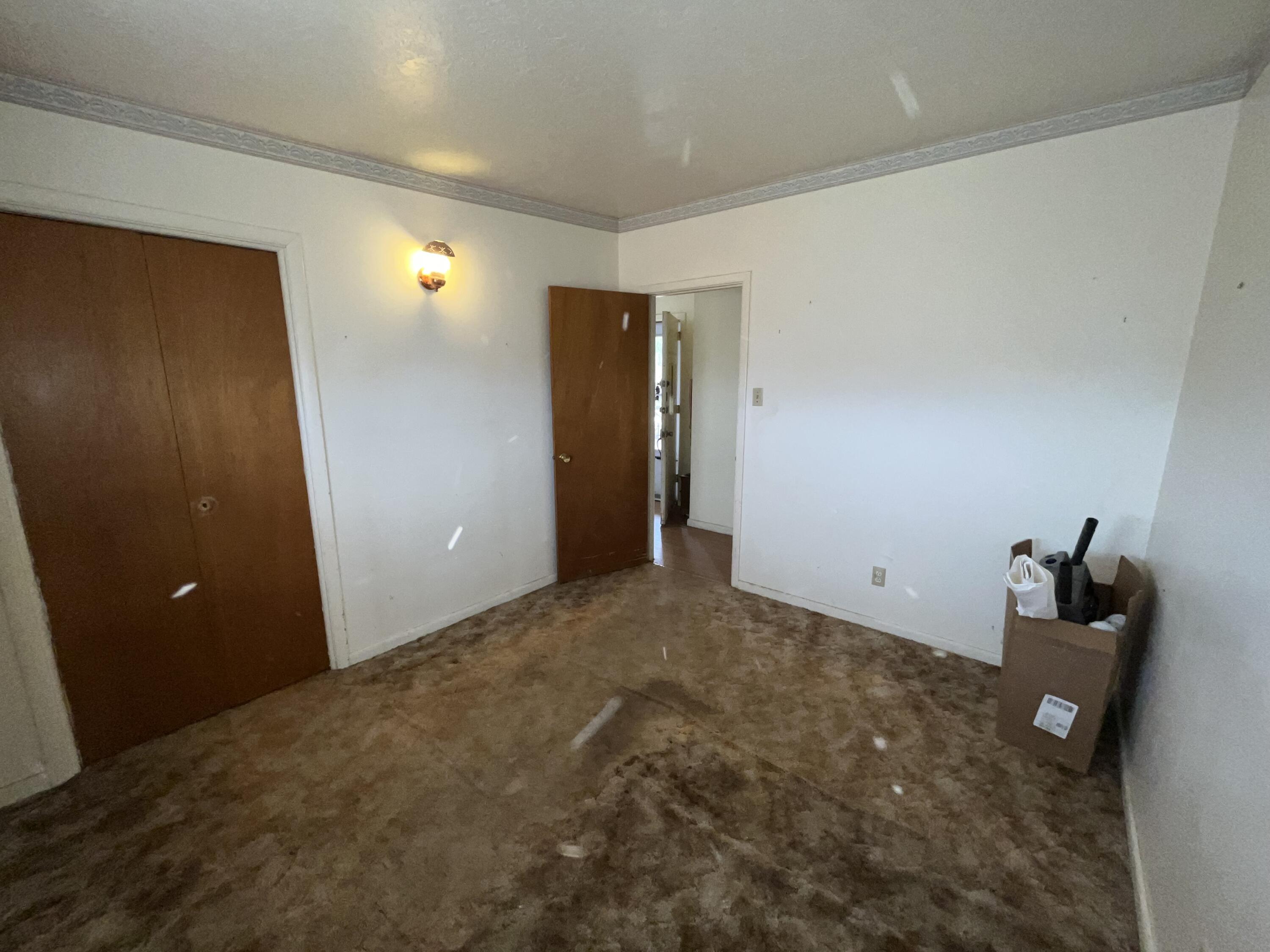 112 Goodman Avenue