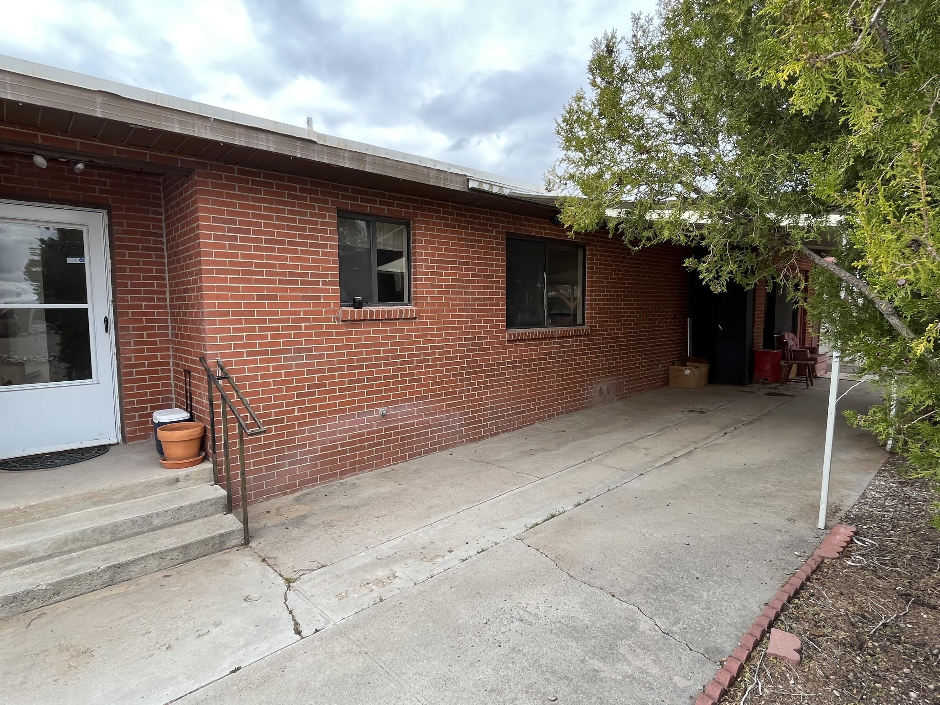 112 Goodman Avenue