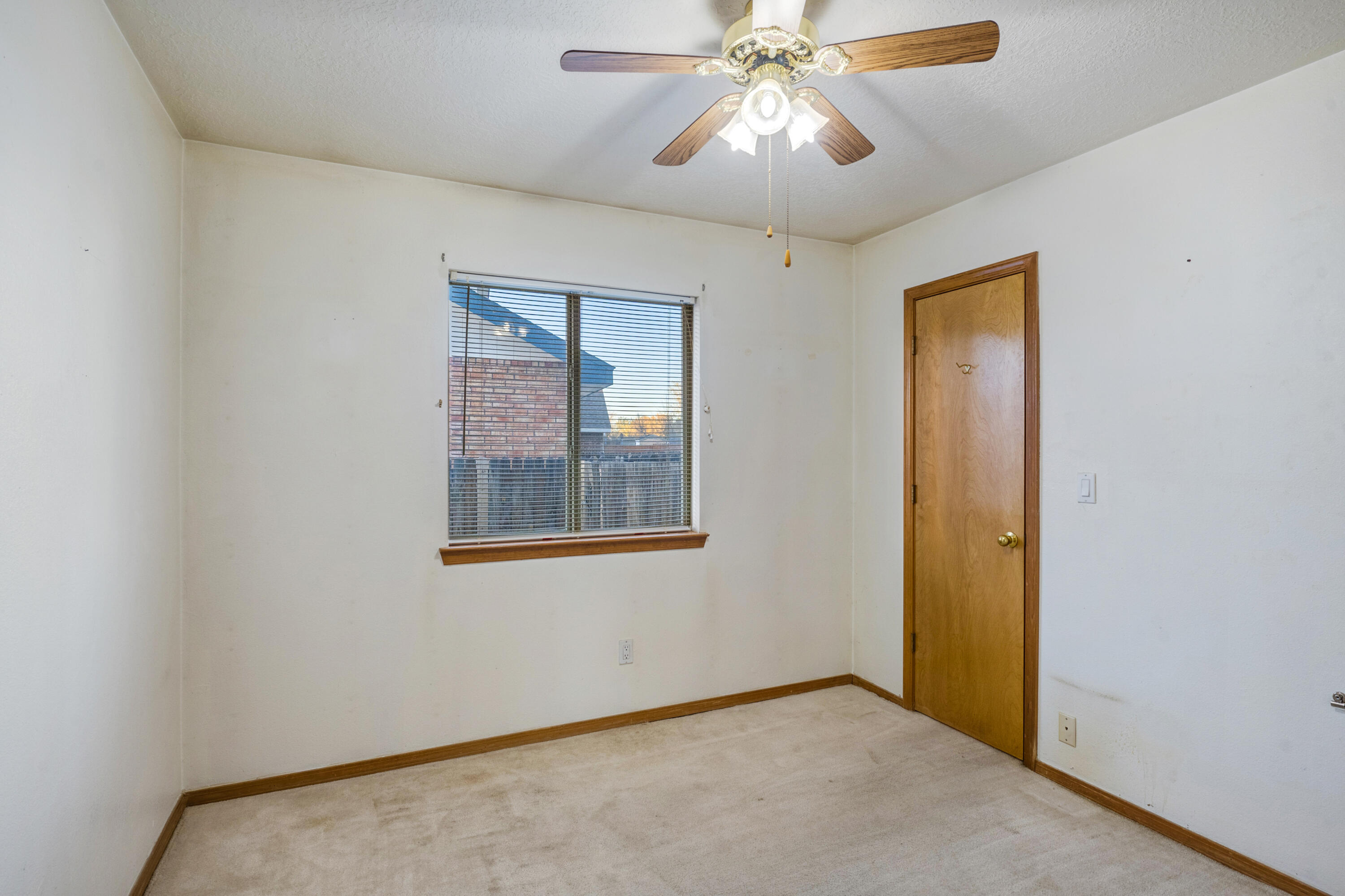 30 Buckbrush Place