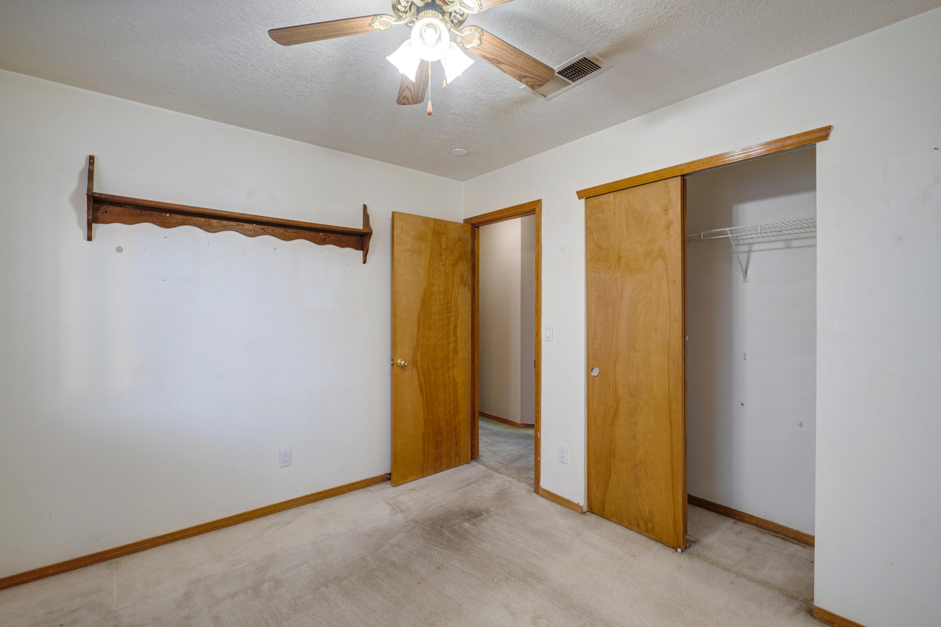 30 Buckbrush Place