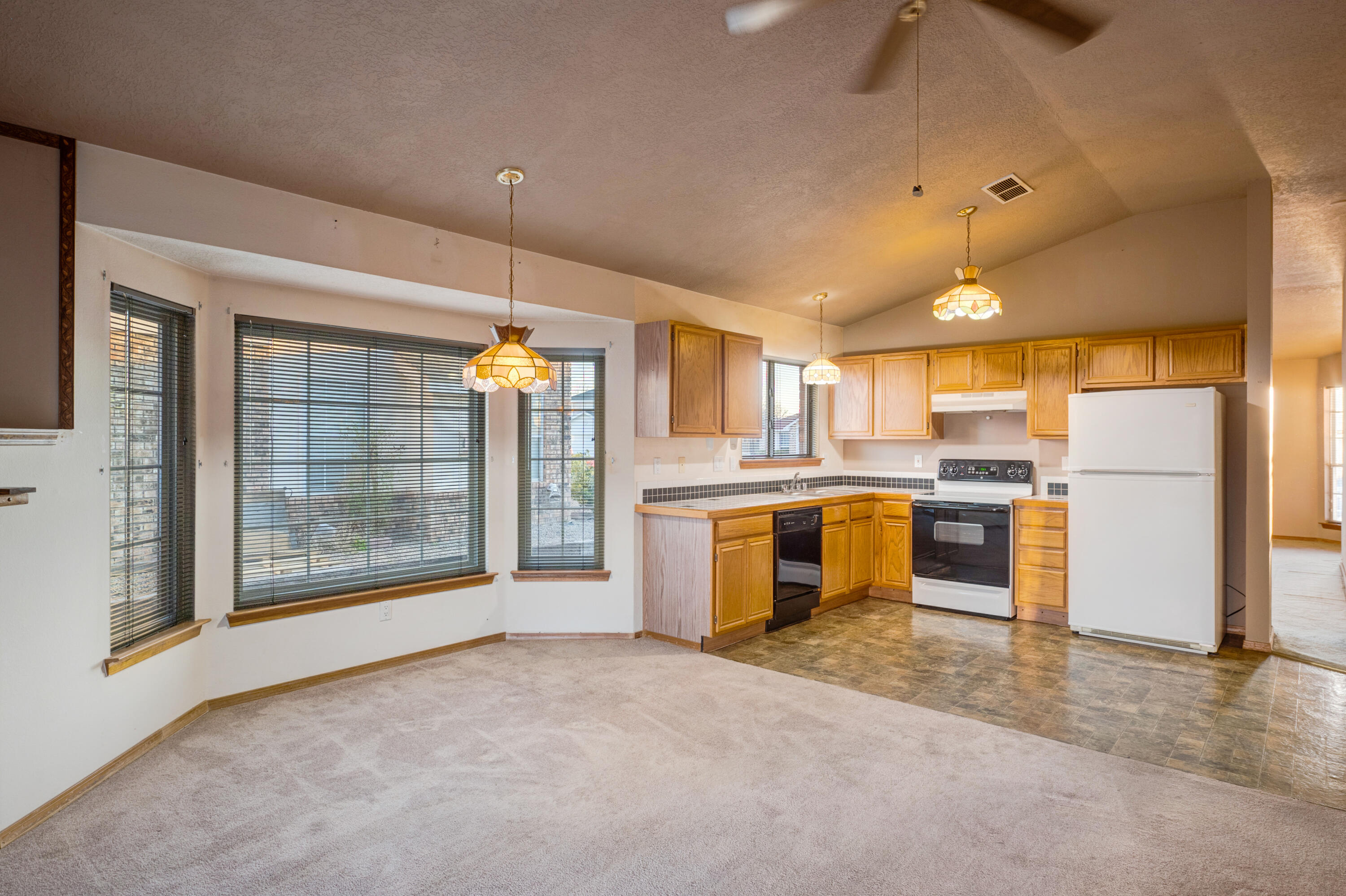 30 Buckbrush Place