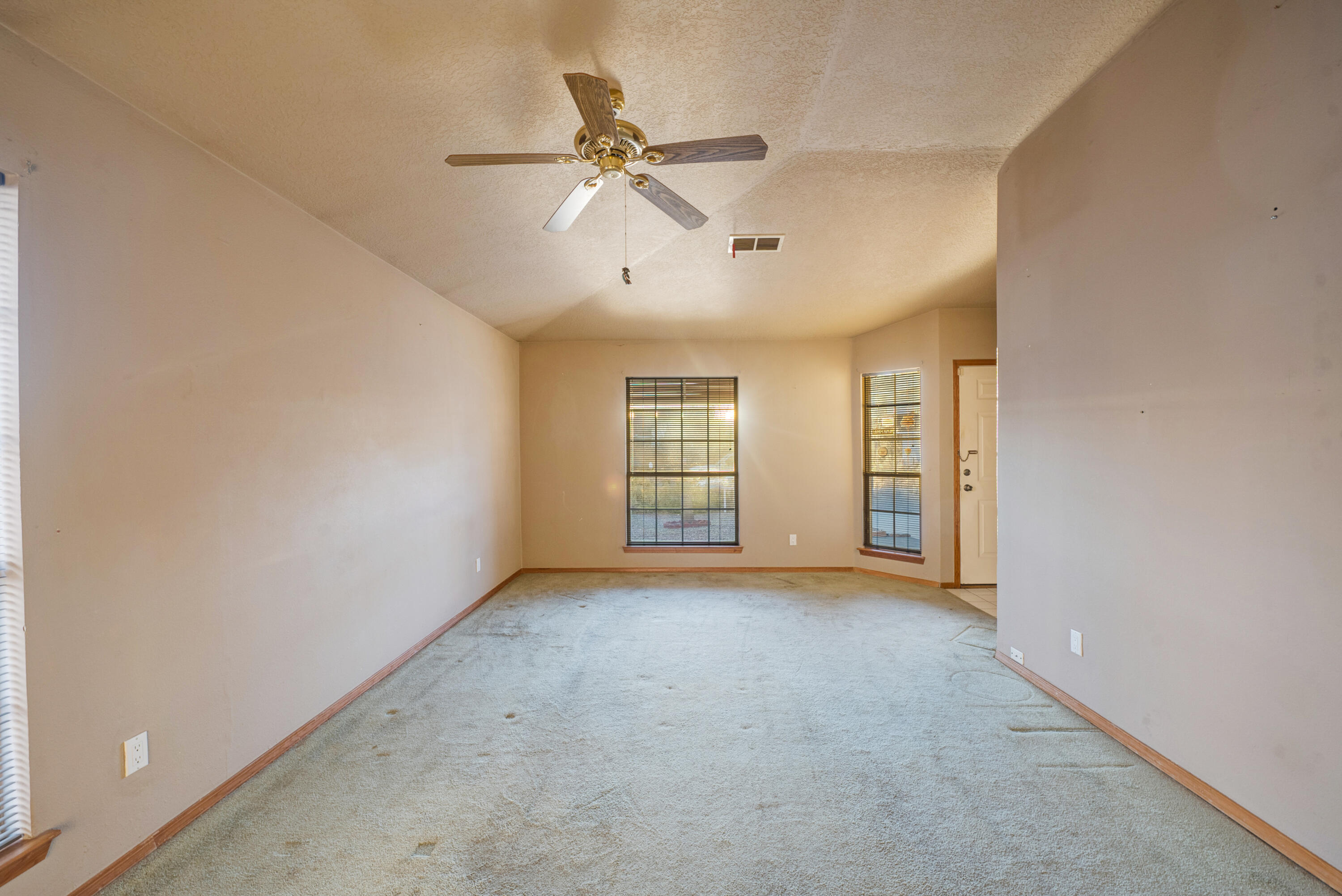 30 Buckbrush Place