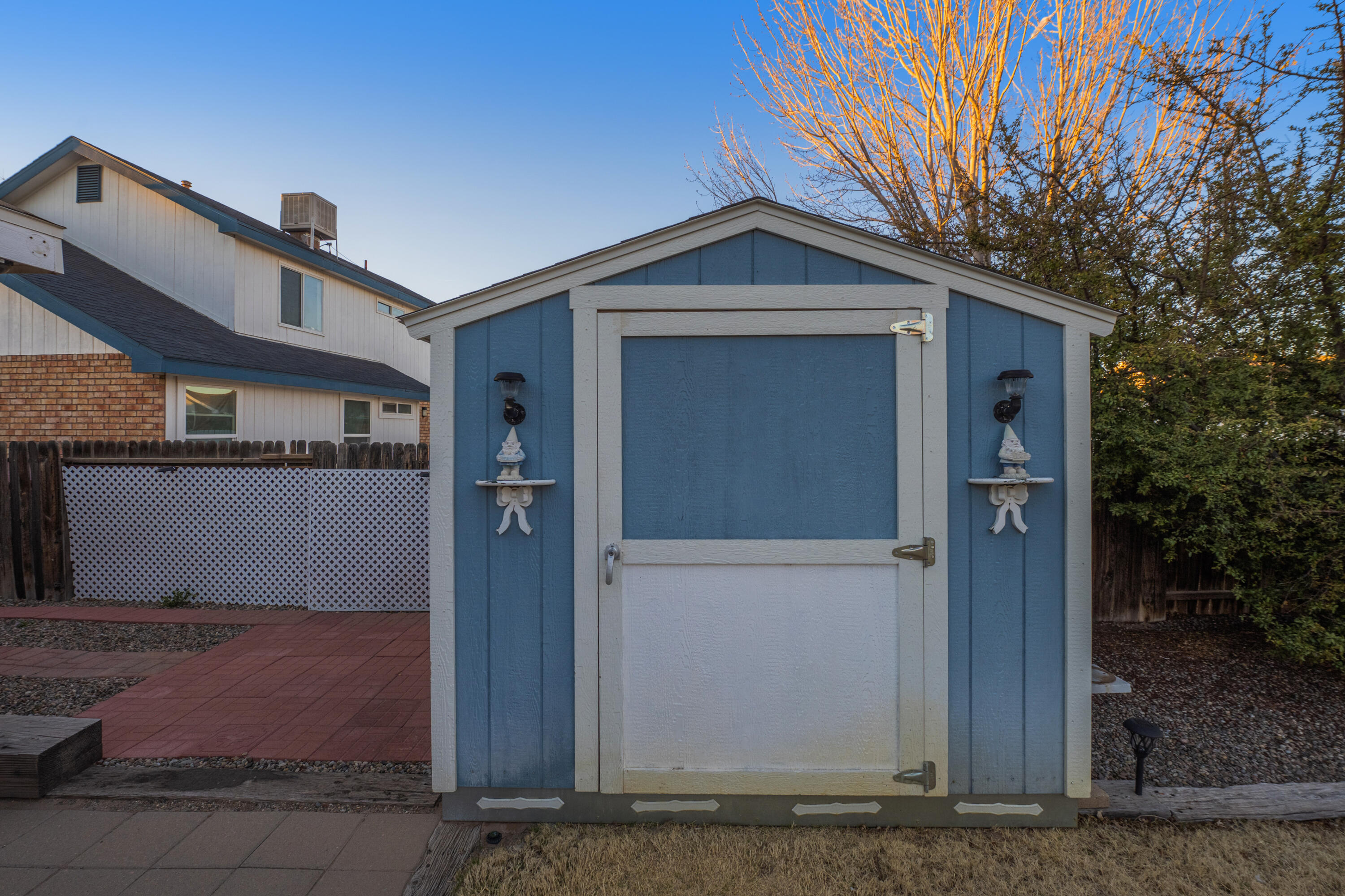 30 Buckbrush Place