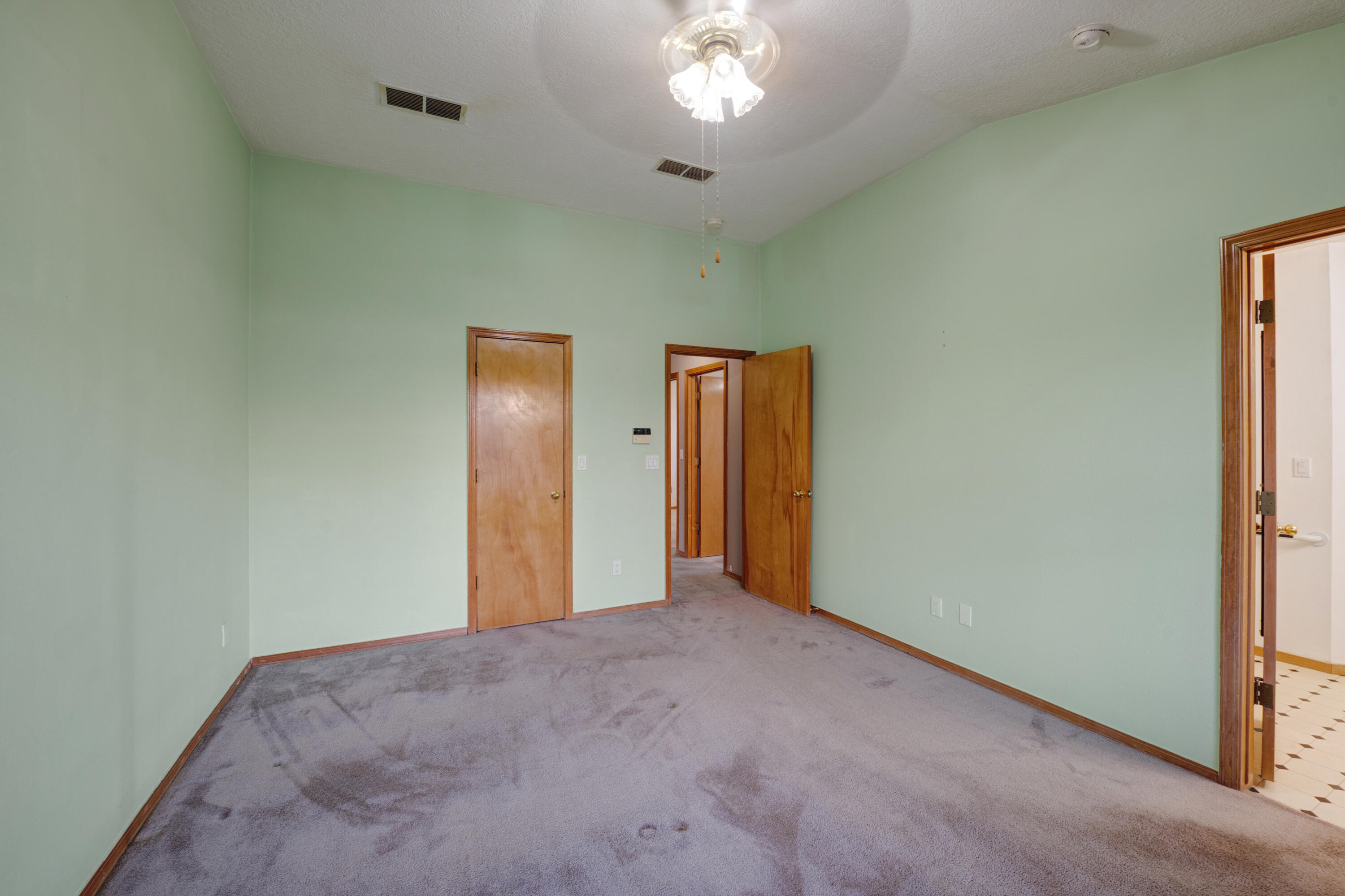 30 Buckbrush Place