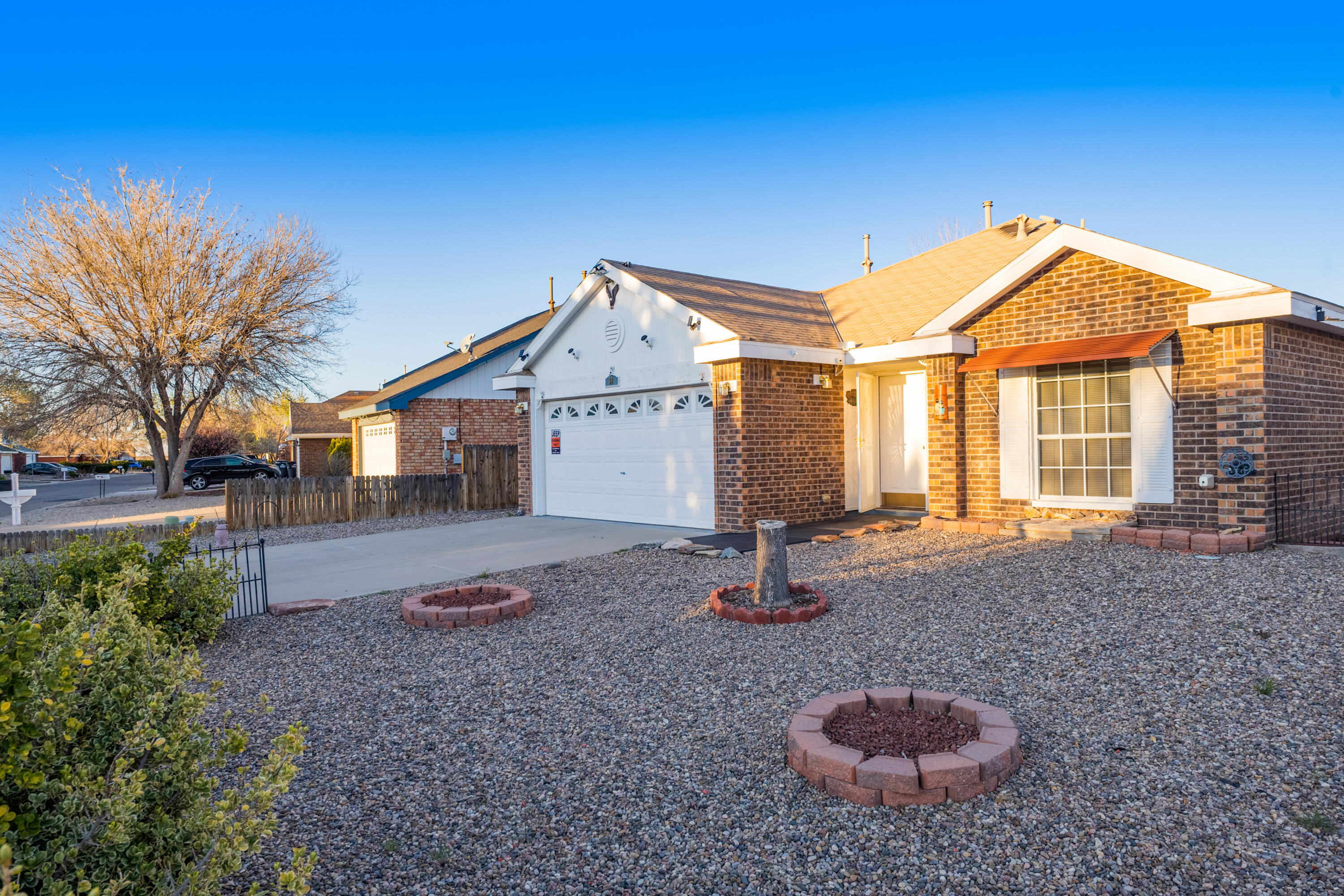 30 Buckbrush Place