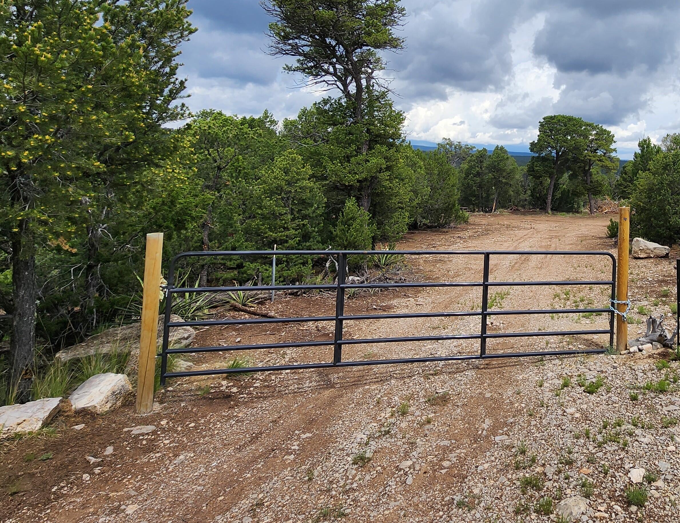 37 Valley Vista Court