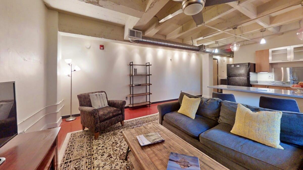 300 Tijeras Avenue NE 104