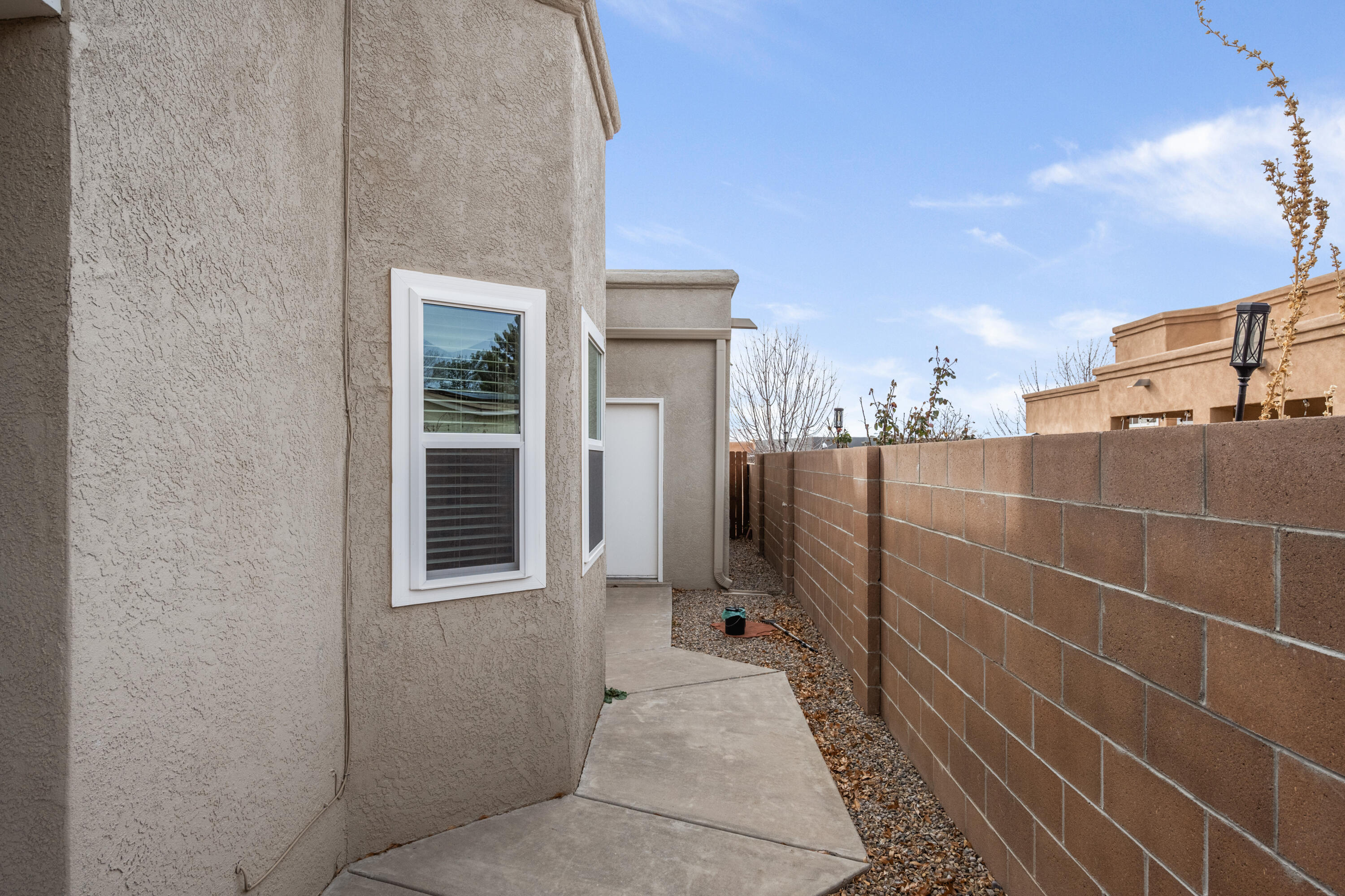 2905 Golfers Lane SE