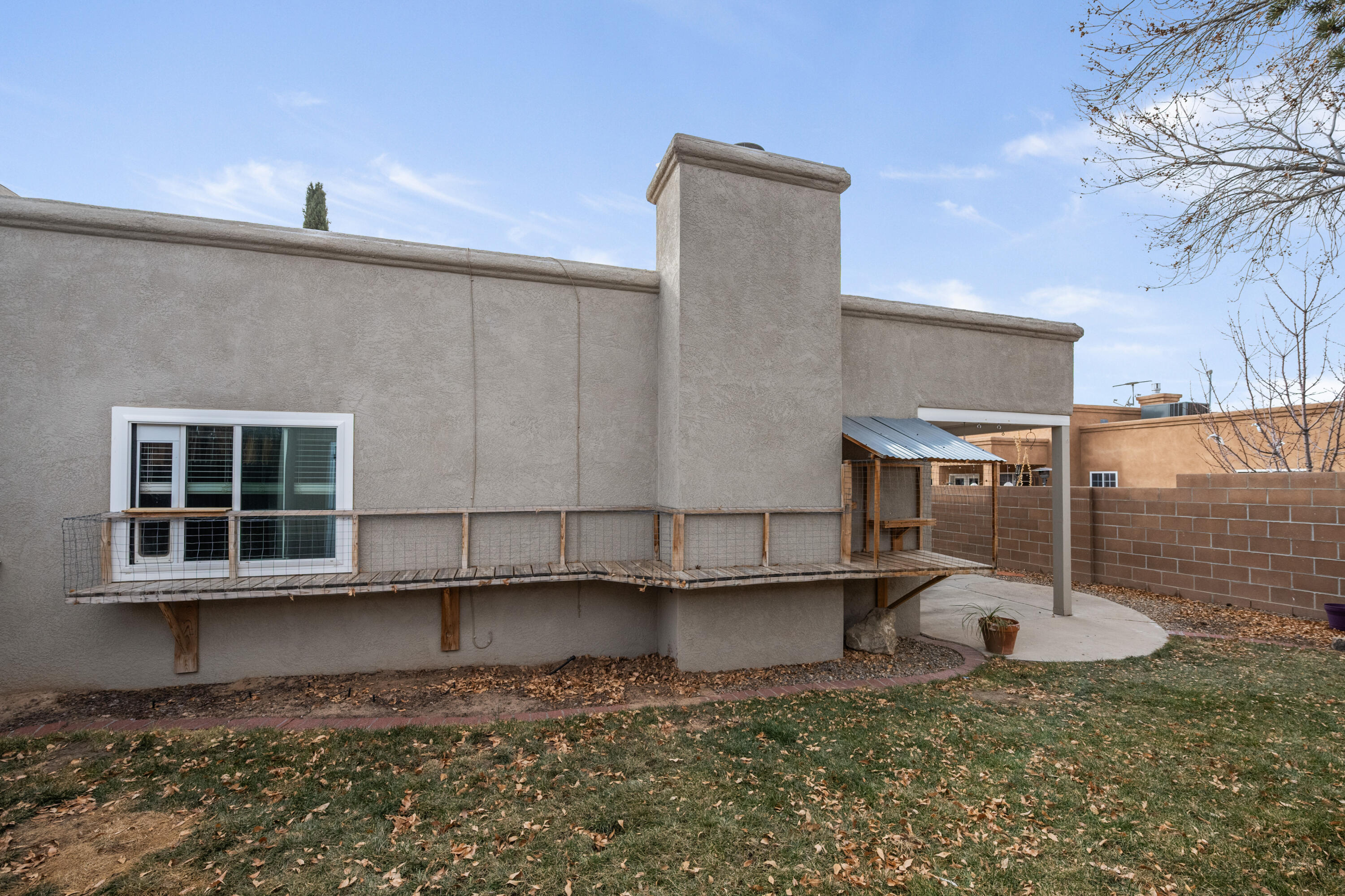 2905 Golfers Lane SE