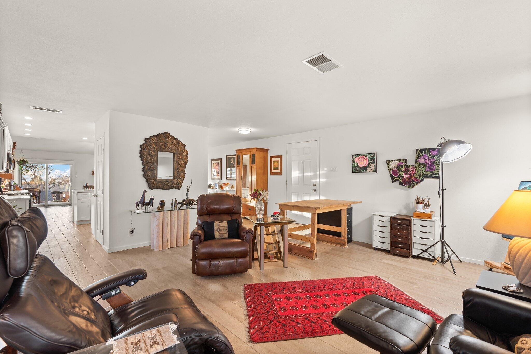 629 Monte Alto Drive NE